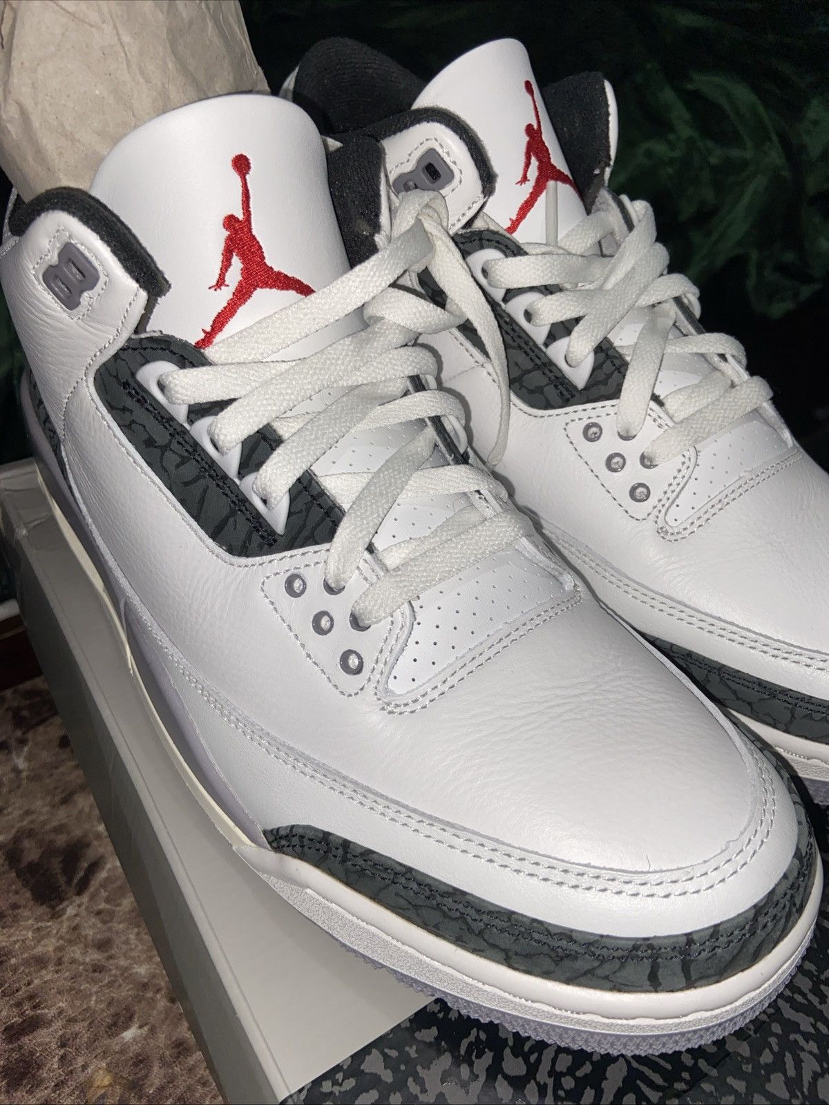 Jordan Brand Air Jordan 3 Retro 'Cement Grey' Size 11.5 Size US 11.5 / EU 44-45 - 18 Thumbnail