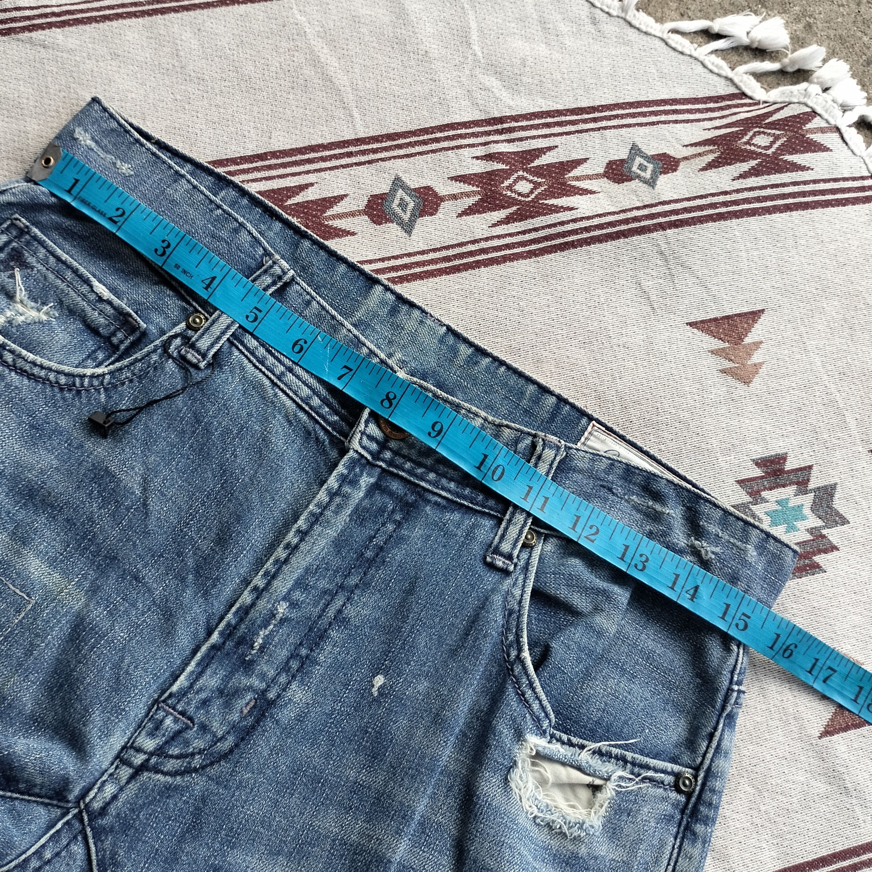 Jean Buckaroo curve distressed denim Size US 31 - 9 Thumbnail