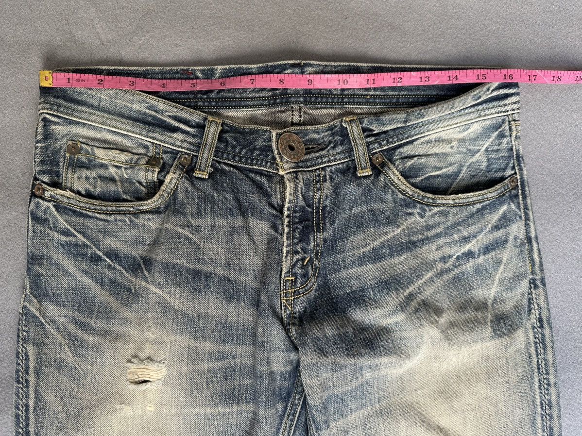 Japanese Brand Rodeo Crowns Japan Blue Faded Distressed Denim Size US 31 - 3 Thumbnail