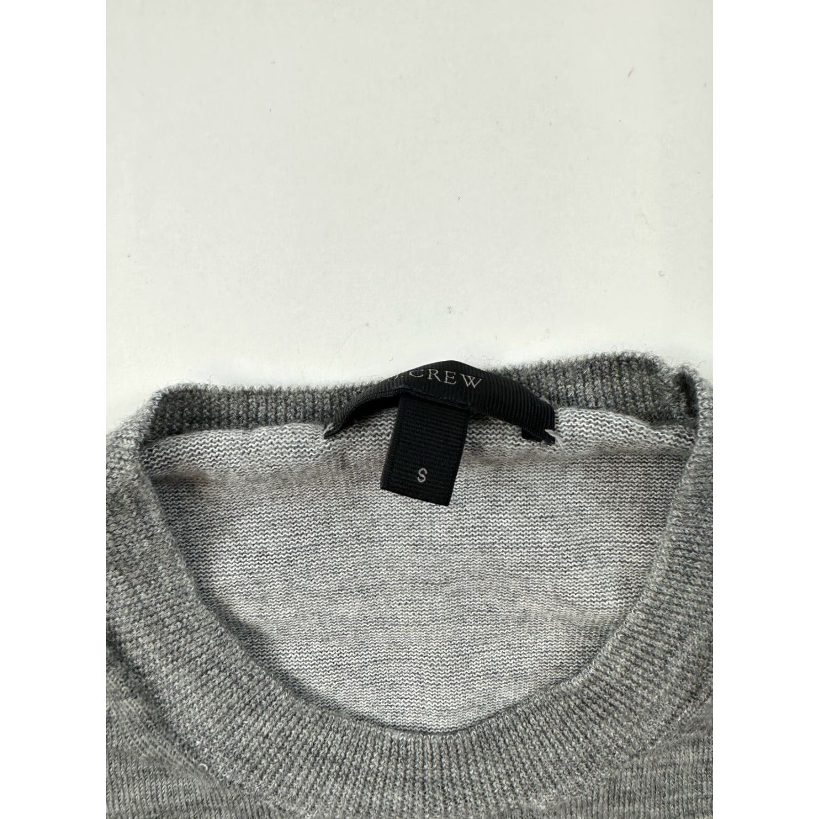 J.Crew J.Crew Sweater Women’s Small Gray Wool Blend Cable-Knit Pullover Long Sleeve Size S / US 4 / IT 40 - 4 Thumbnail