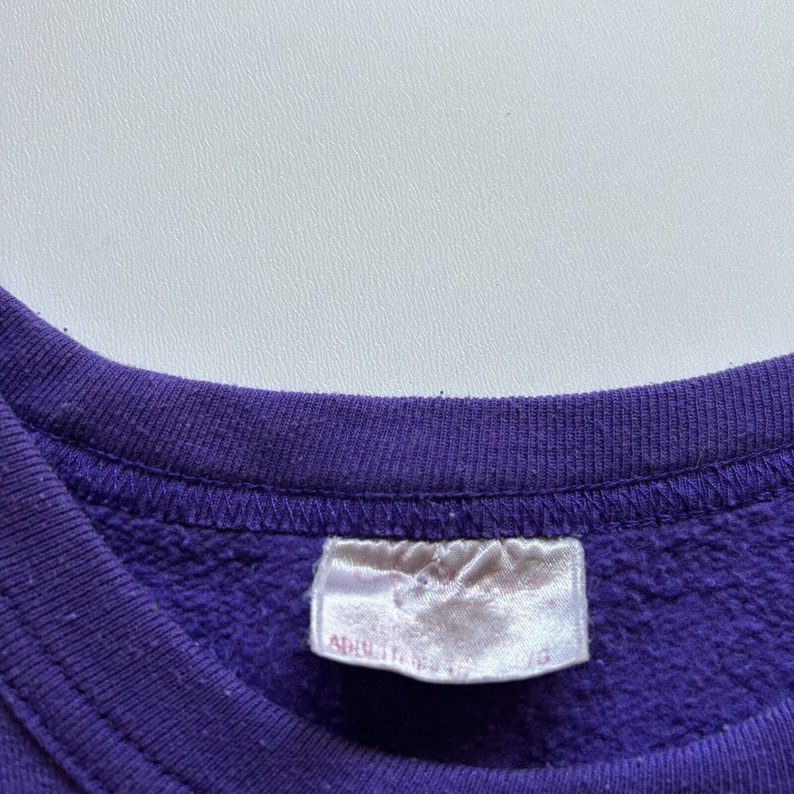 Vintage Vintage 90s Unicorn Mythical Art Crewneck Small Purple Rare Size US S / EU 44-46 / 1 - 5 Thumbnail