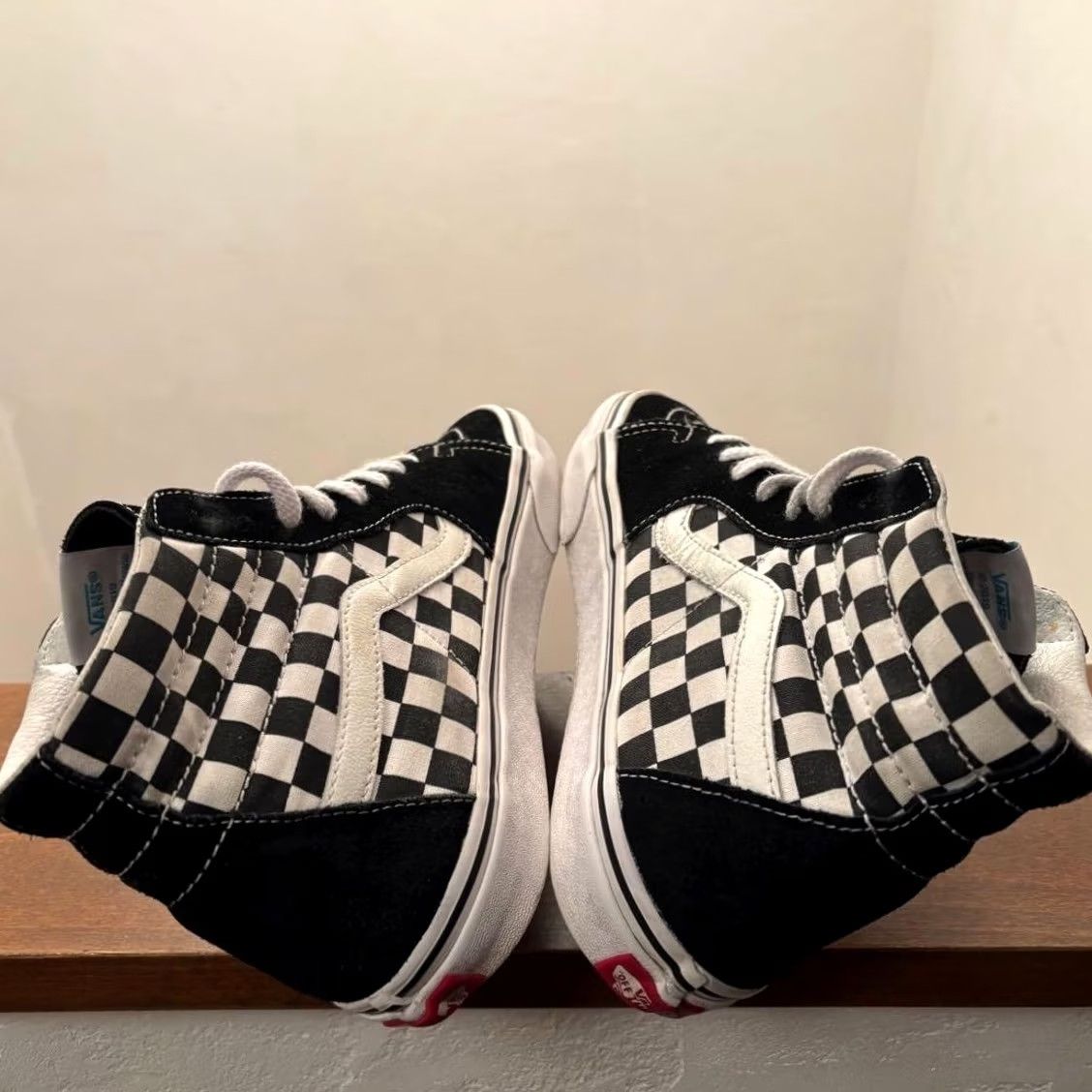 Vans Vans David Bowie Sk8-Hi Diamond Dogs Sneaker Men 8.5US LTD Collection Sneaker Size US 9 / EU 42 - 4 Thumbnail