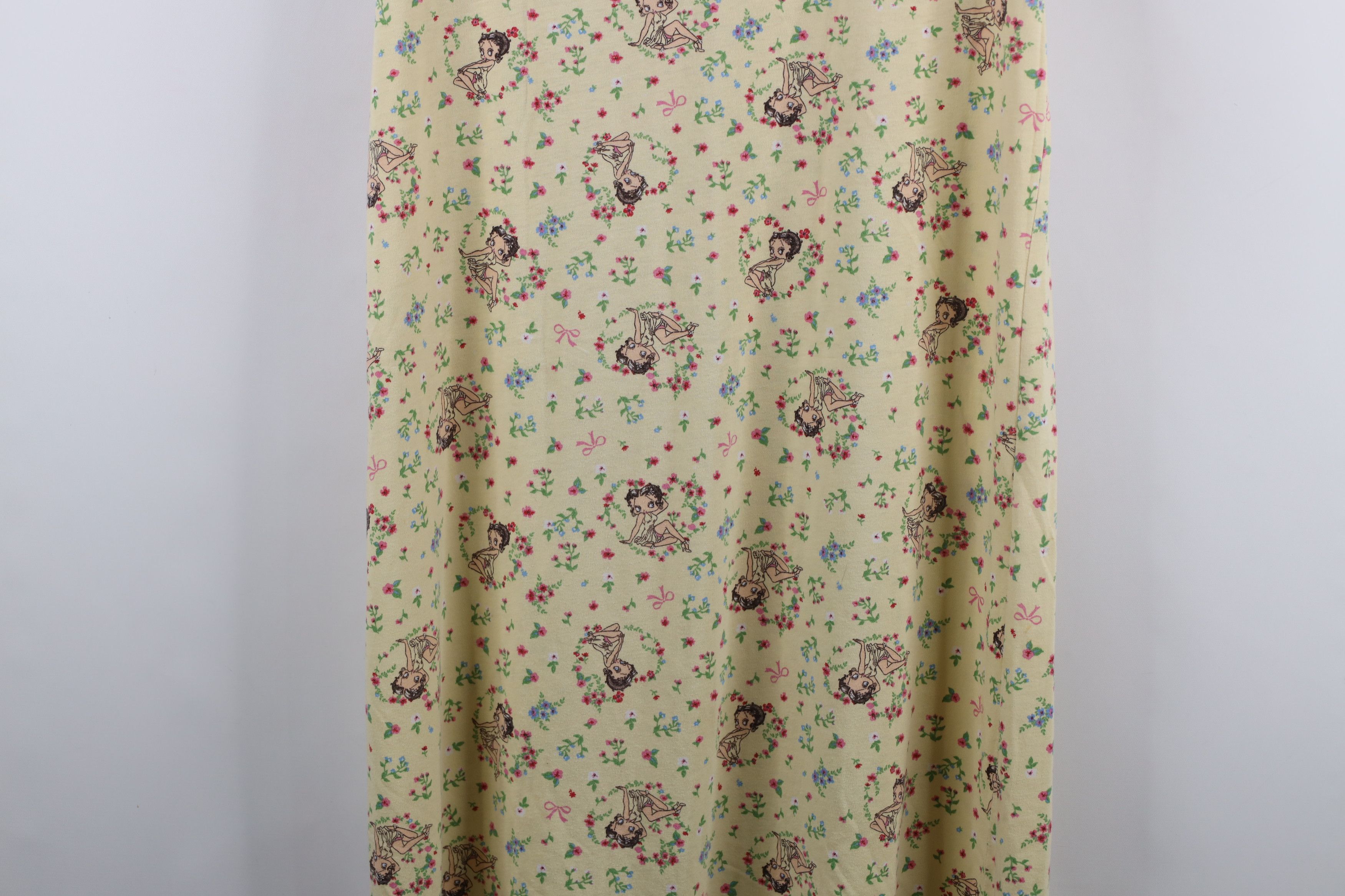 Vintage Vintage Y2K Betty Boop Over Print Flower Night Gown T-Shirt Size M / US 6-8 / IT 42-44 - 13 Thumbnail