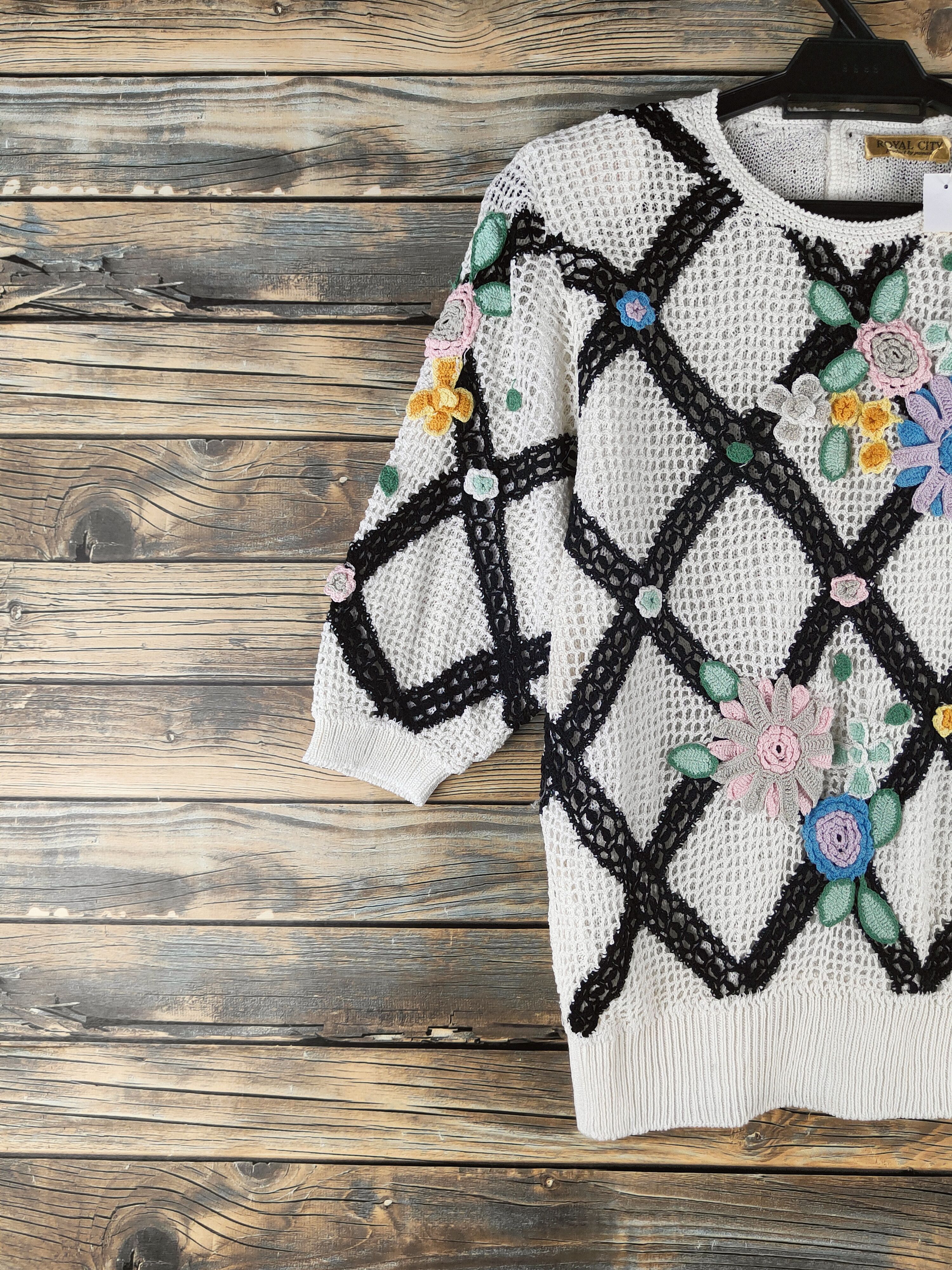 Japanese Brand DL Royal City White Black Knitwear Sweatshirts #46-978 Size S / US 4 / IT 40 - 3 Thumbnail