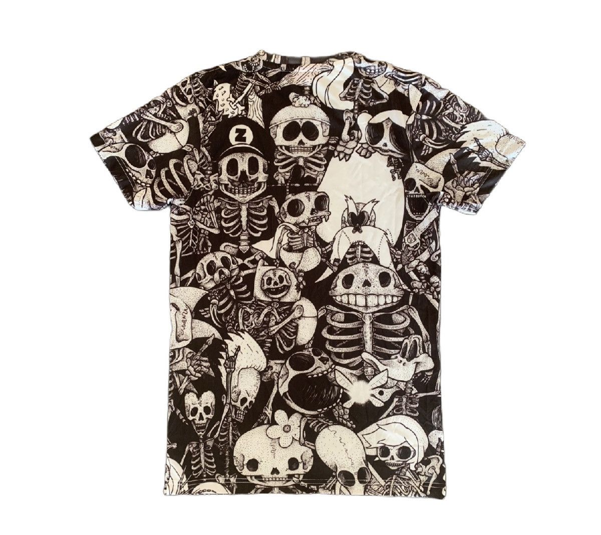 Vintage Zukie London Vintage Tee–Cartoon Skeleton All Over Print 🛹 Size US M / EU 48-50 / 2 - 3 Thumbnail