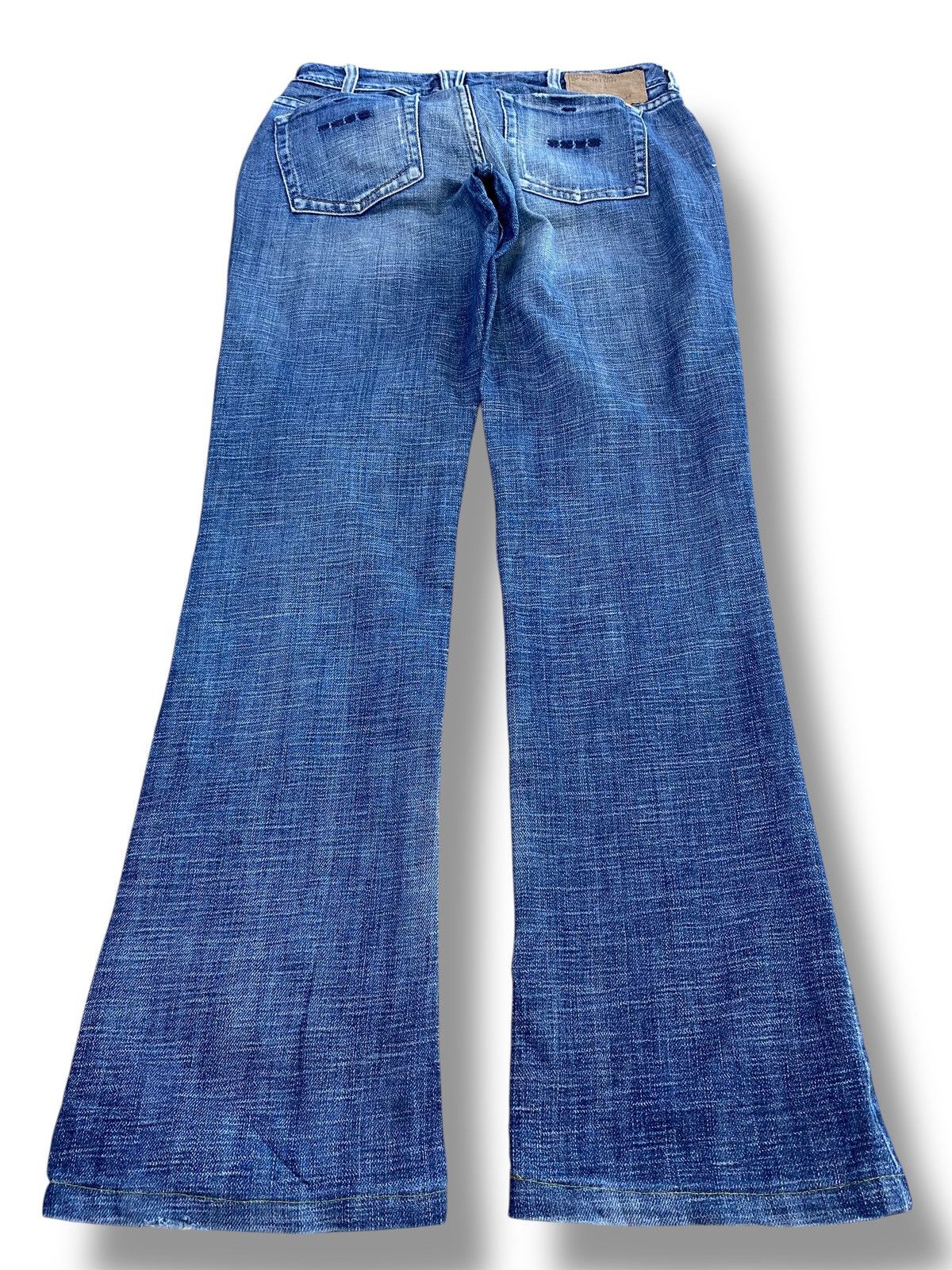 United Colors Of Benetton United Colors Of Beneton Faded Wash Style Flare Jeans Size US 30 / EU 46 - 3 Thumbnail