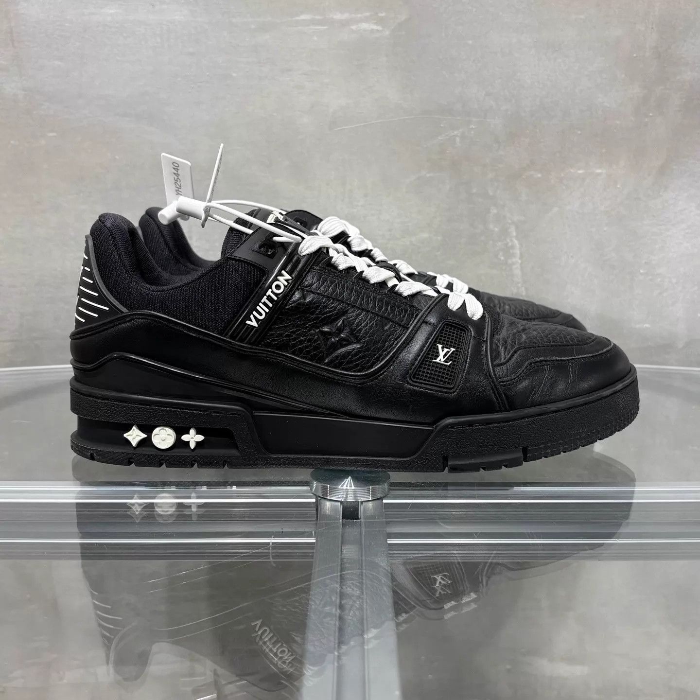 Louis Vuitton LV Trainer Black UK7.5 / 41.5 Size US 8.5 / EU 41-42 - 4 Thumbnail