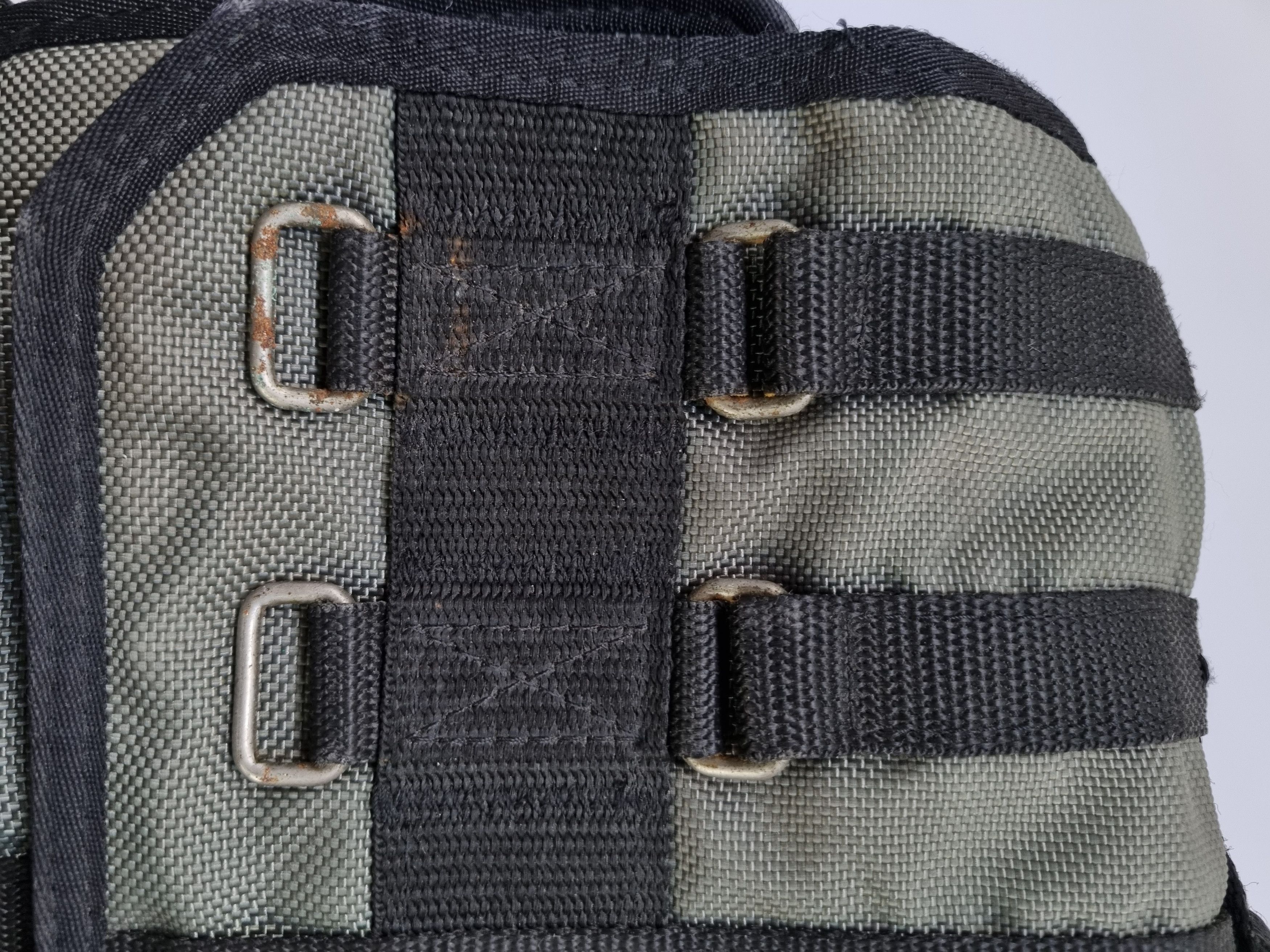 Oakley Iconic Oakley Tactical MultiPockets Messenger Laptop Bag Size ONE SIZE - 20 Thumbnail