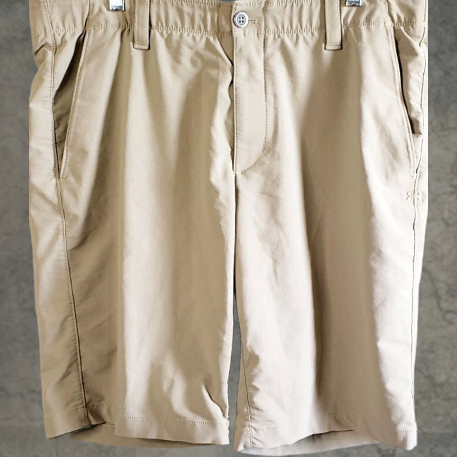 Under Armour Under armour Golf Shorts Men 38 Khaki Polyester Performance Stretch Excellent Condition Size US 38 / EU 54 - 1 Thumbnail