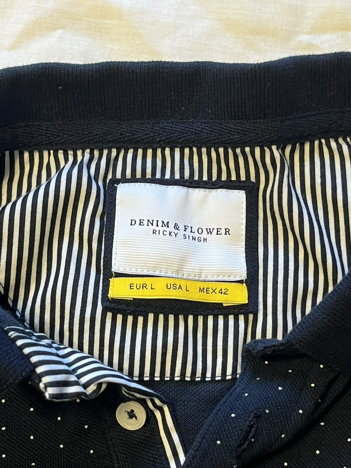 Other Worn by D1 basketball player 6’8” 210 Size US L / EU 52-54 / 3 - 3 Thumbnail