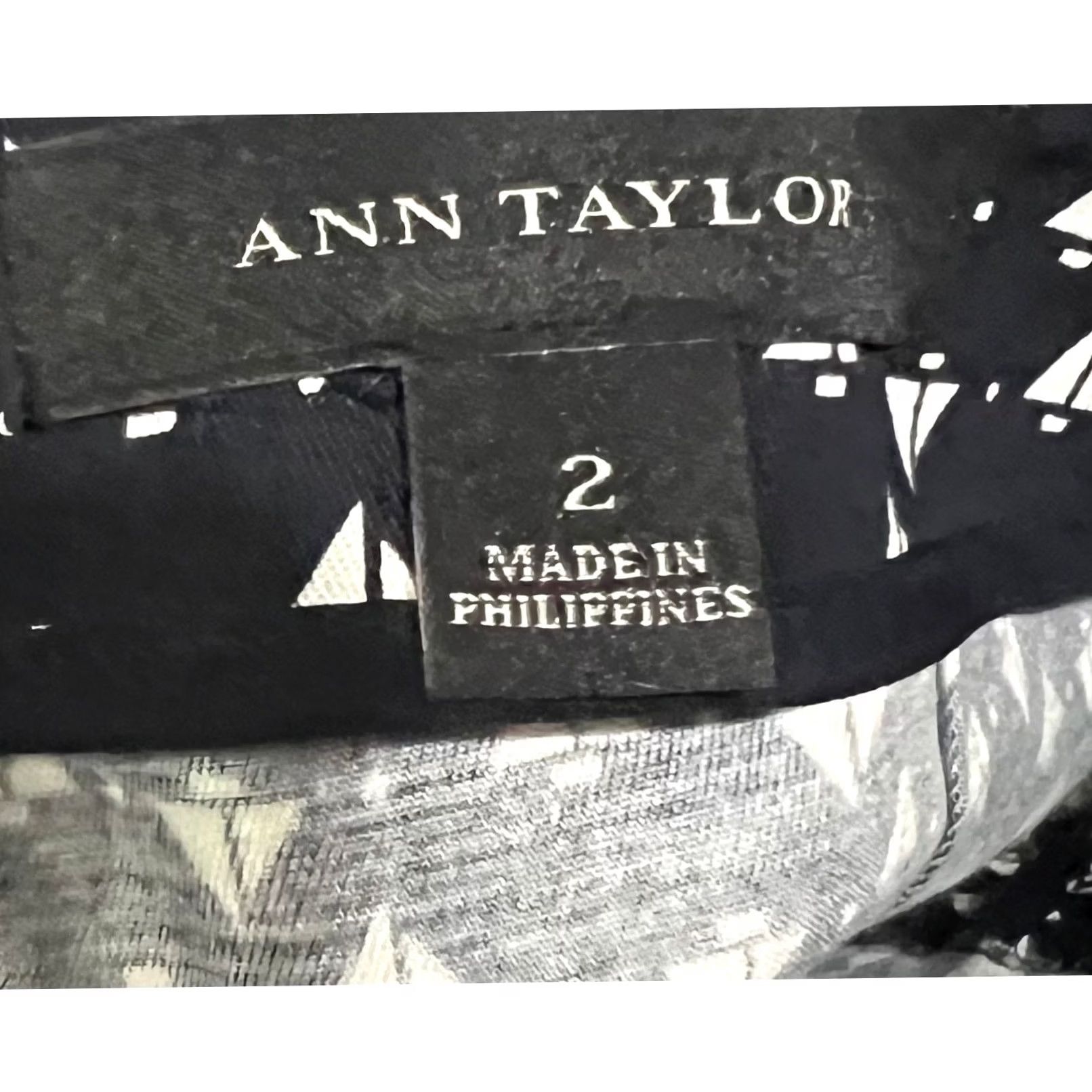 Ann Taylor VINTAGE Ann Taylor Skirt Womens Size 2 Pencil Sailboat Print Nautical Navy White Skirt Womens Size 2 Navy White Boats Pattern 18" Length Adults Womens Size 26" / US 2 / IT 38 - 6 Thumbnail
