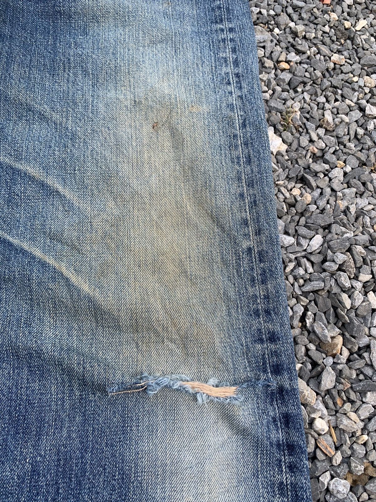 OMNIGOD OMNIGOD 50023 SELVEDGE BUTTON FLY JAPANESE DISTRESSED DENIM Size US 31 - 15 Thumbnail