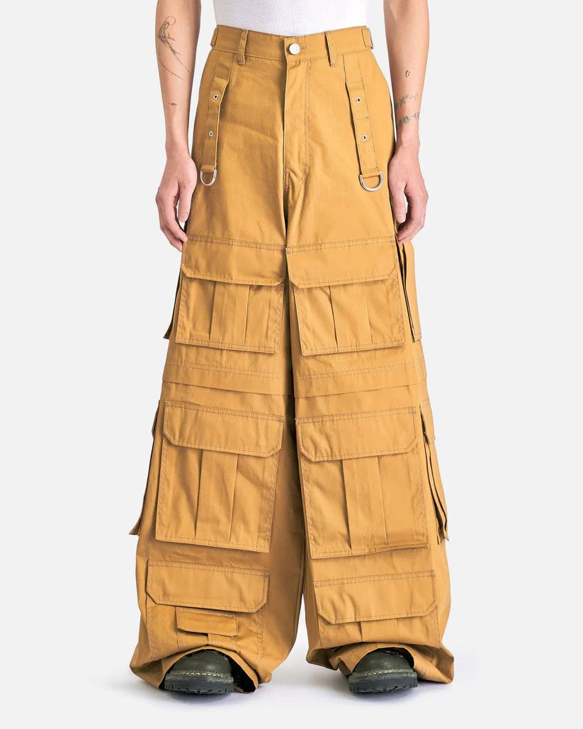 Vetements o1s1v1r1oon0925 Multipocket Cargo Pants in Beige Size US 30 / EU 46 - 1 Thumbnail