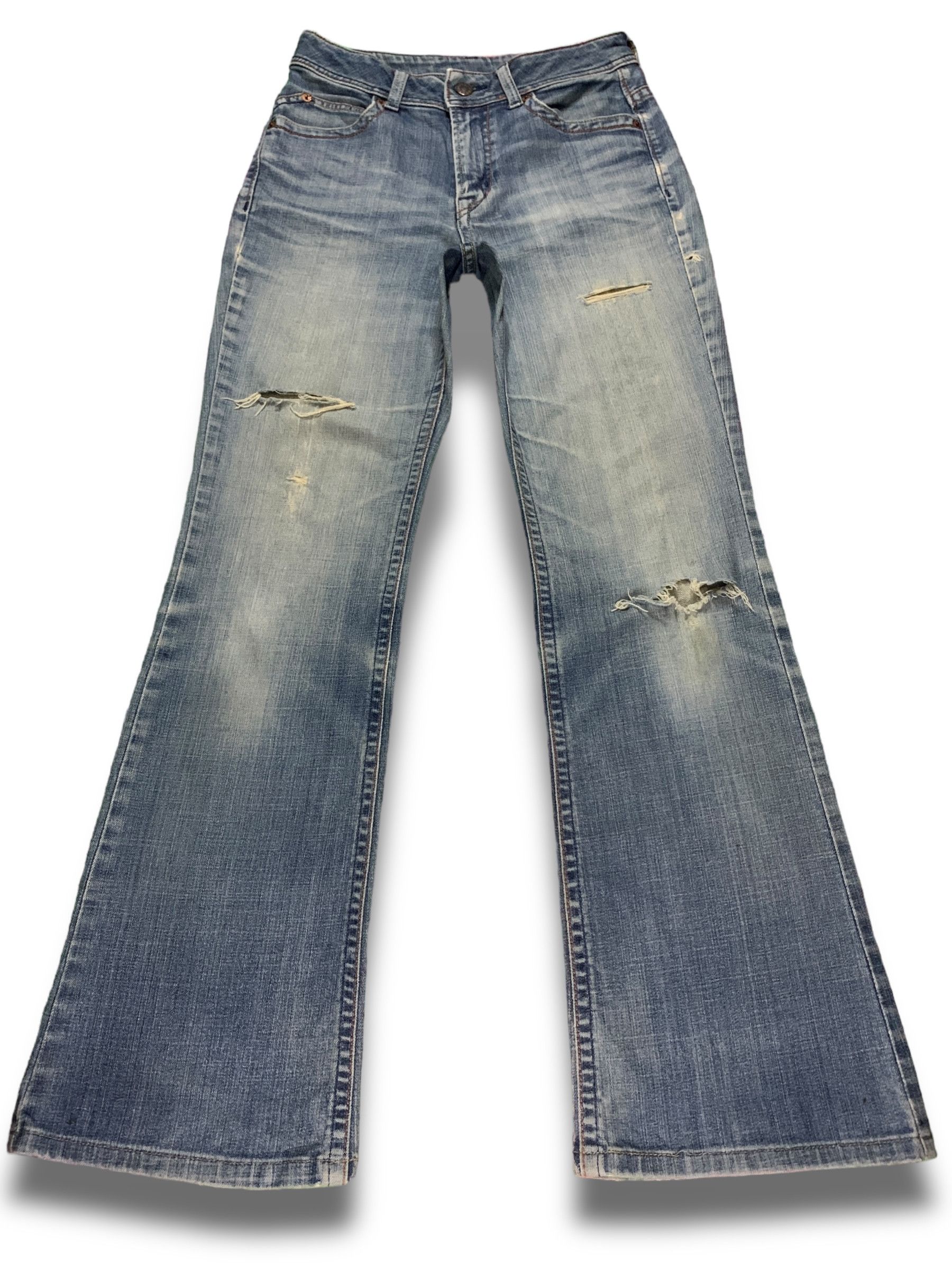 Japanese Brand Vintage Japanese Brand Faded Wash Ripped Style Flare Jeans Size 26" / US 2 / IT 38 - 1 Thumbnail