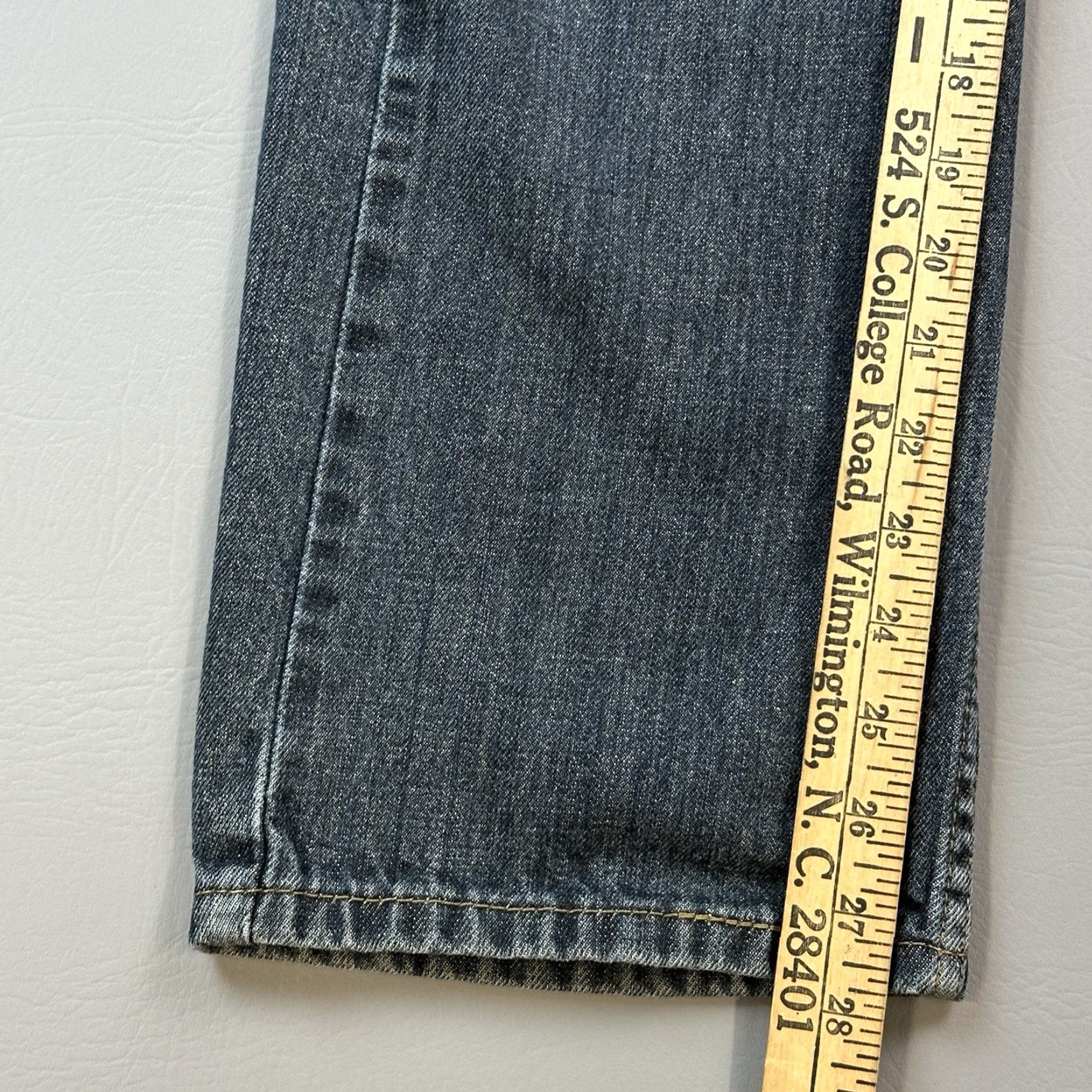 Levi's VINTAGE Levi's 505 Jeans Mens 30x30 Dark Wash Denim Straight Fit Casual 90s USA Cowboy Retro 5-Pocket Mens Jeans Size US 30 / EU 46 - 4 Thumbnail
