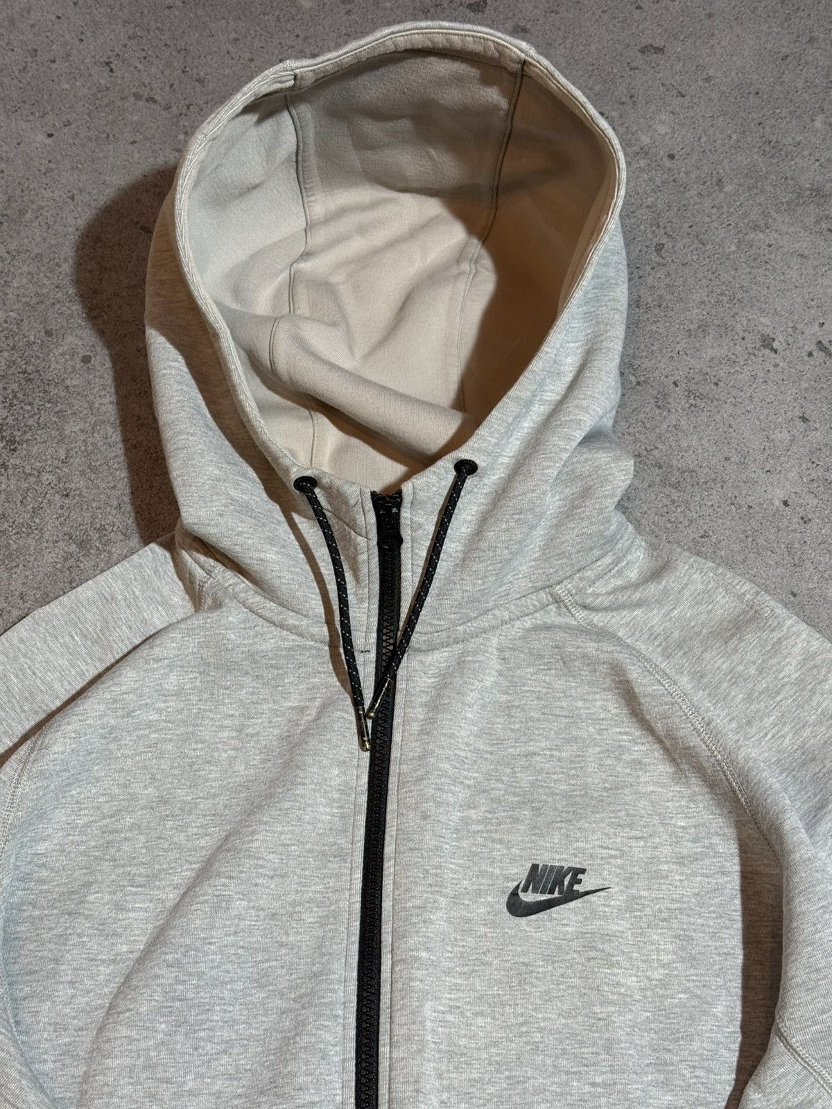 Nike Nike Tech Fleece Grey Black Swoosh Hoodie XL Hype Streetwear Size US L / EU 52-54 / 3 - 4 Thumbnail