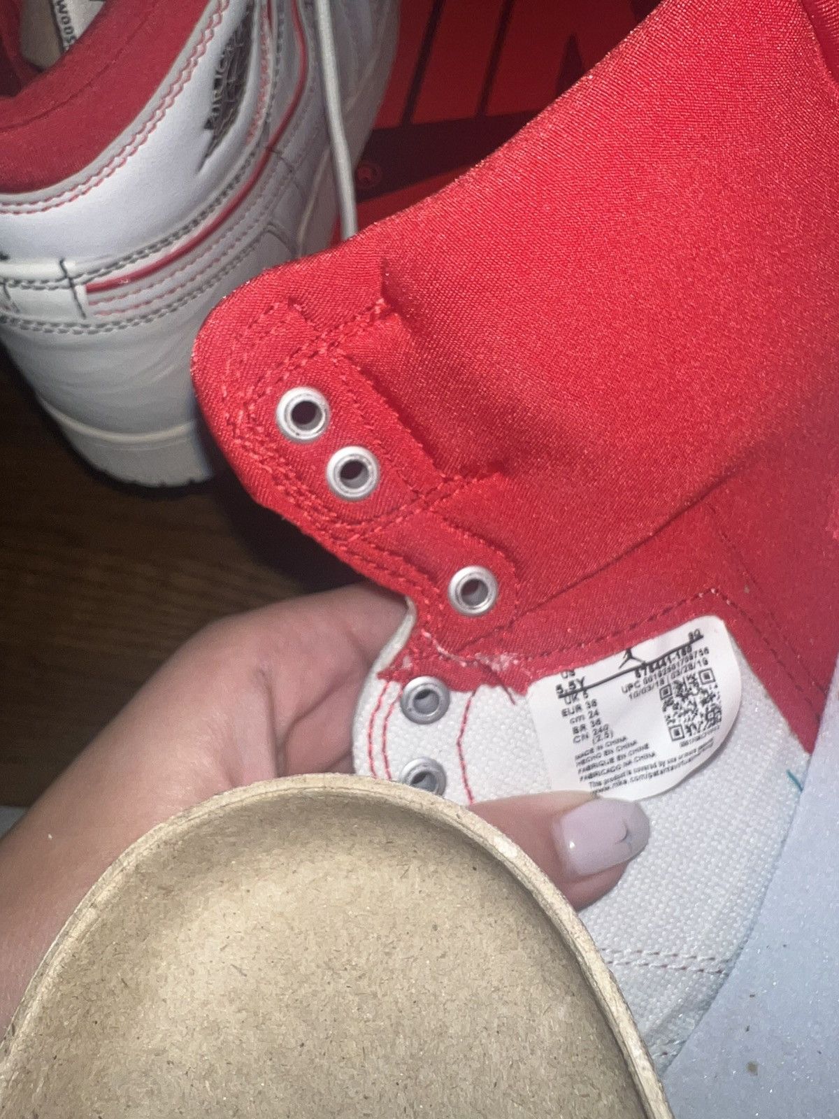 Nike JORDAN 1 RETRO HIGH OG PHANTOM GYM RED Size US 5.5 / EU 38 - 7 Thumbnail