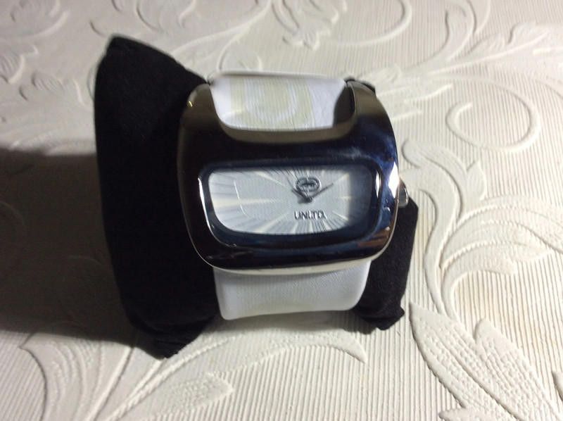 Marc Ecko Unlted white silver leather strap watch Size ONE SIZE - 1 Thumbnail