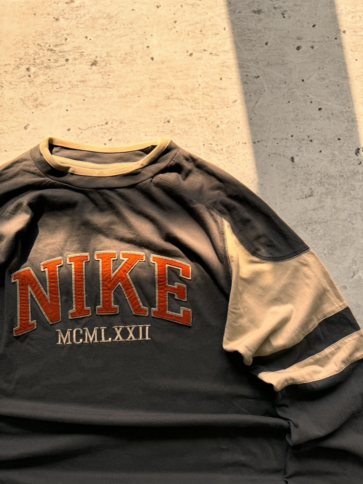 Nike × Vintage NIKE VINTAGE CENTER LOGO OVERSIZE BOXY SWEATSHIRT Size US XL / EU 56 / 4 - 3 Thumbnail