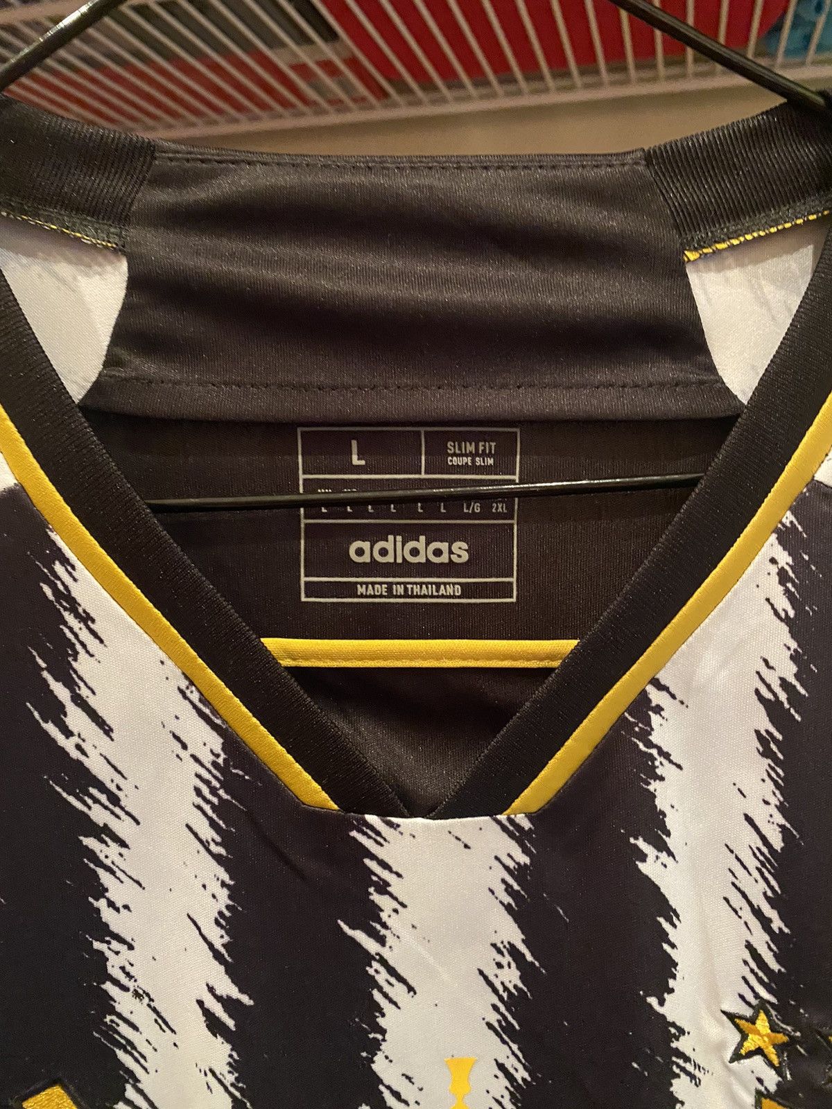 Adidas Jearsy Adidas JUVENTUS VLAHOVIC size L Size US L / EU 52-54 / 3 - 3 Thumbnail