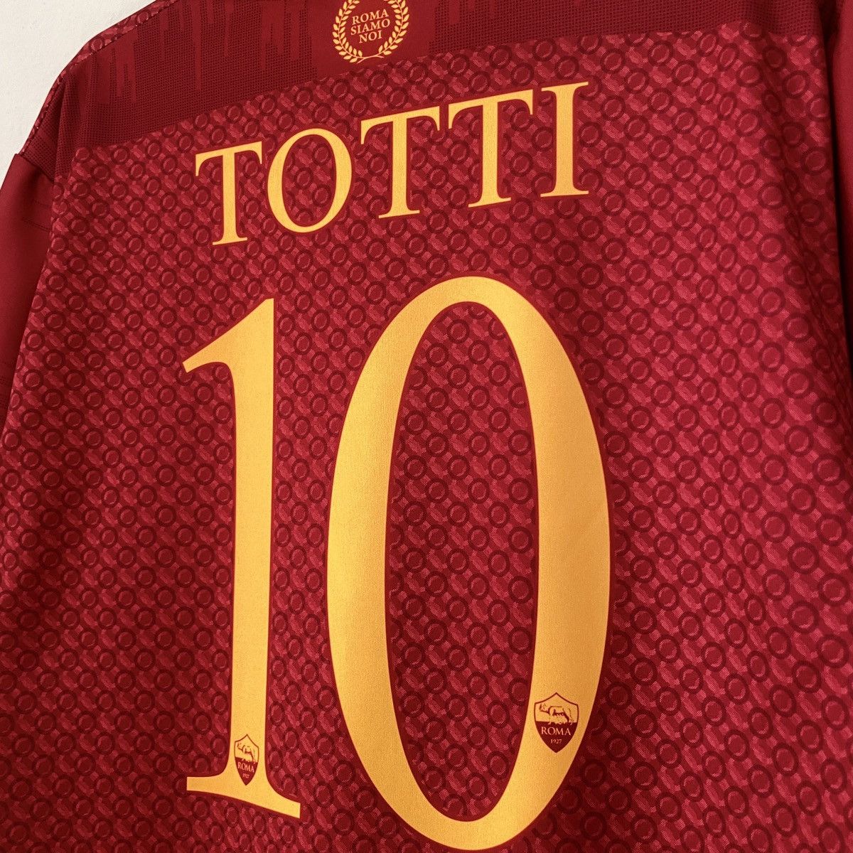 Other 2018 2019 AS Roma Totti Italy Official Home Soccer Jersey FC Size US S / EU 44-46 / 1 - 7 Thumbnail