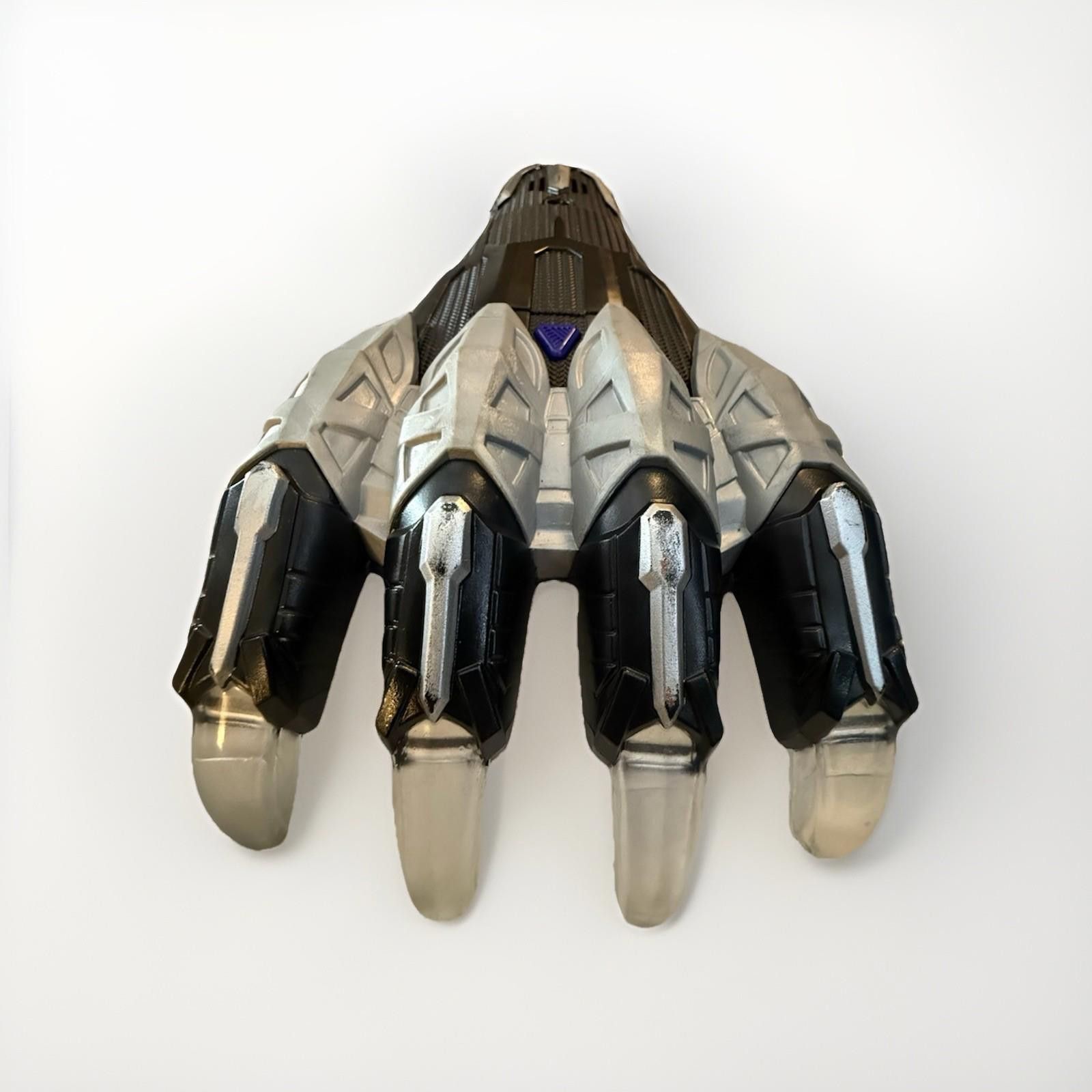Marvel Comics Marvel Black Panther Light Up Claw - WORKS PERFECT Size ONE SIZE - 1 Thumbnail