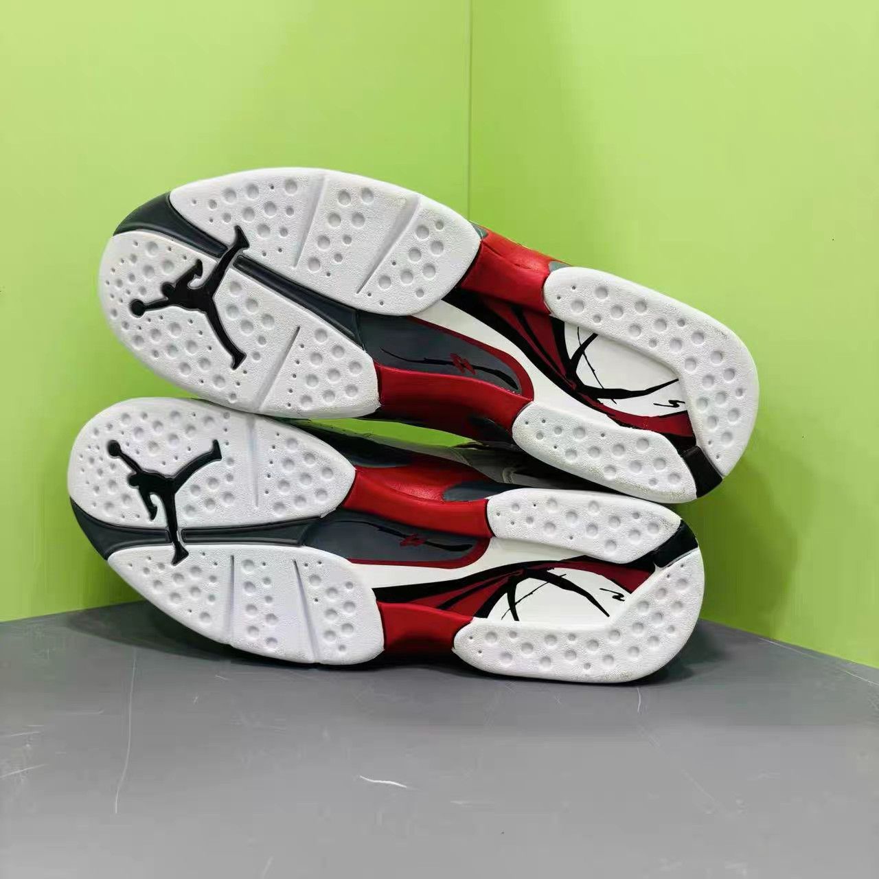 Jordan Brand Air Jordan 8 Bugs Bunny Playoffs K15 Size US 11.5 / EU 44-45 - 8 Thumbnail