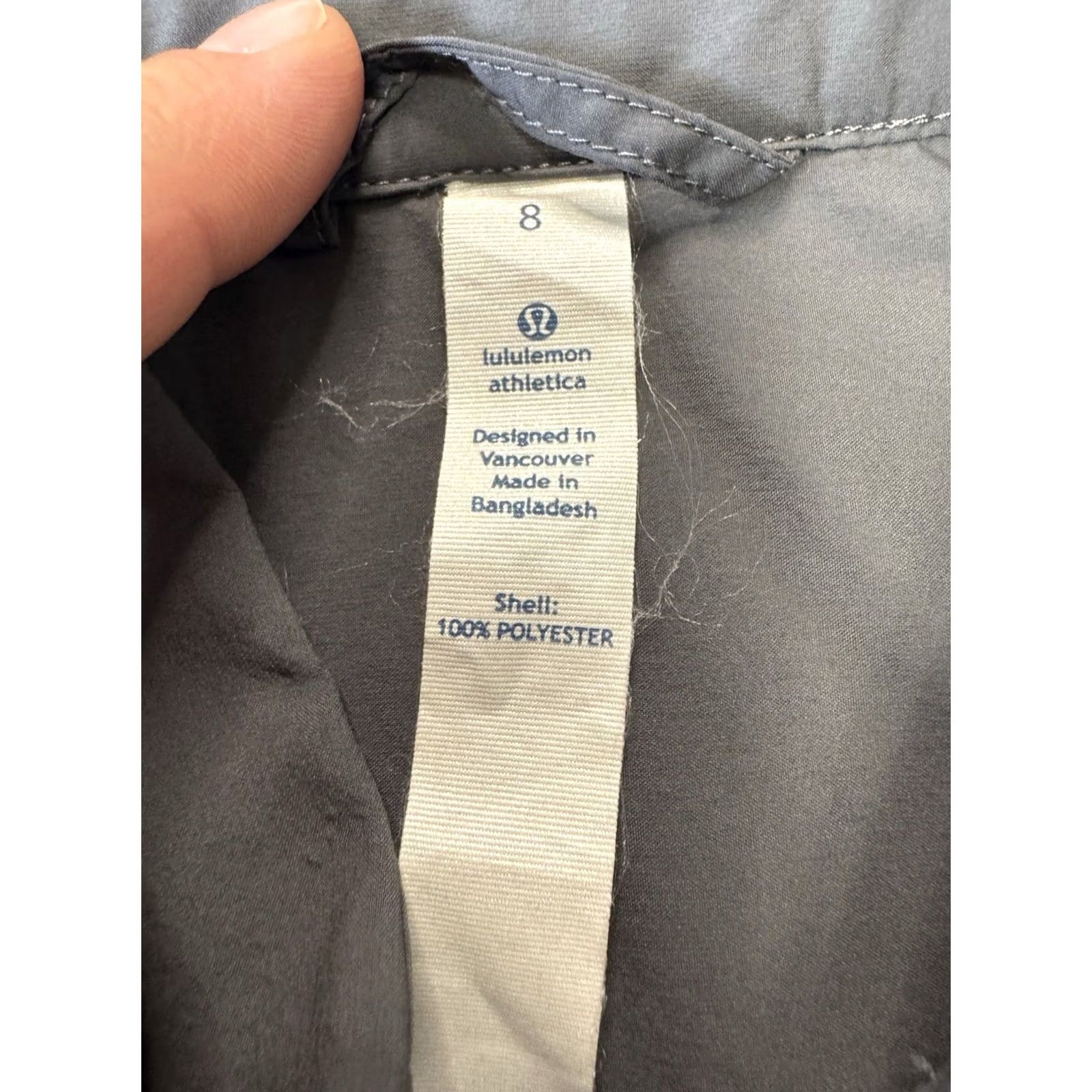 Lululemon Lululemon Urbanite Shirt Button-Up Gray Women’s 8 Vintage No Flawed Delamination Shoulder Break Size M / US 6-8 / IT 42-44 - 3 Thumbnail