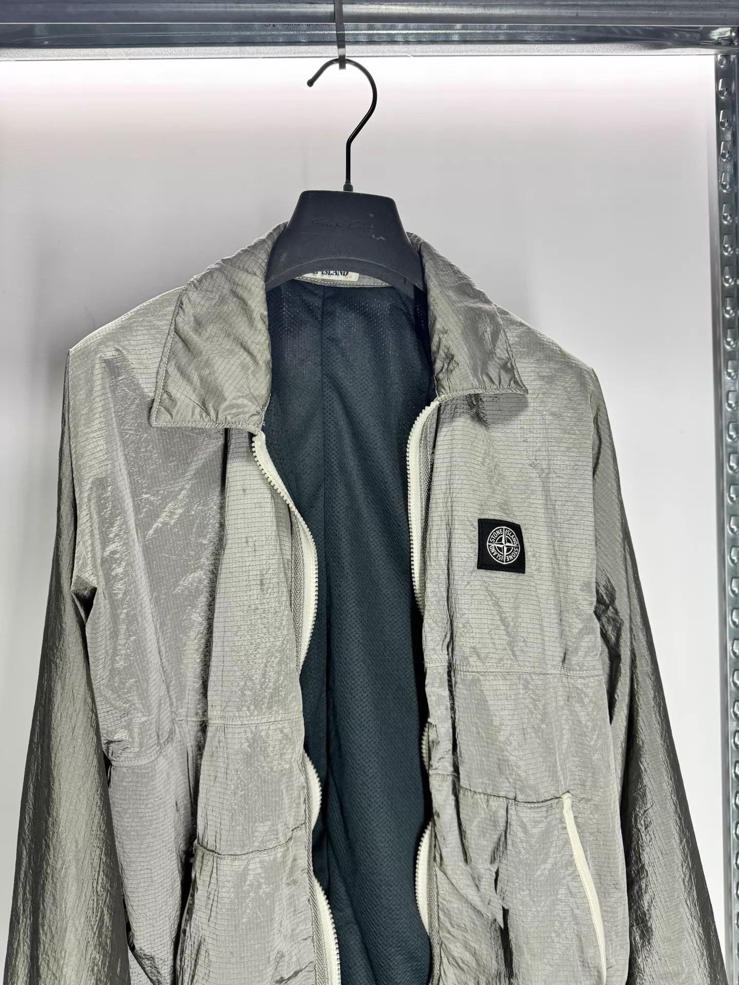 Stone Island Stone Island Metallic Lightweight Jacket M (As New) Size US M / EU 48-50 / 2 - 2 Thumbnail
