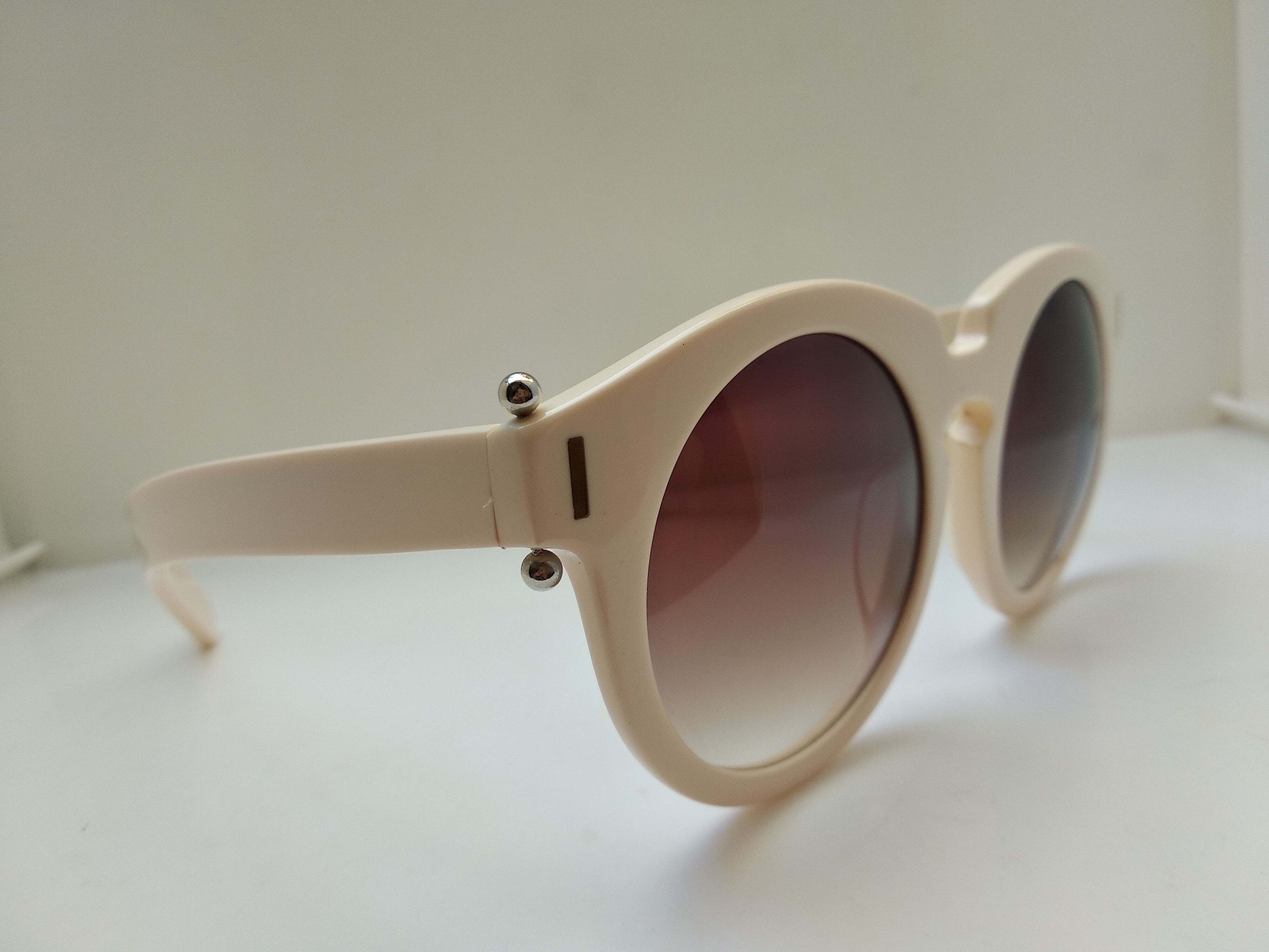 Grey Ant Grey Ant Ivory white Round Sunglasses Frame Size ONE SIZE - 2 Thumbnail