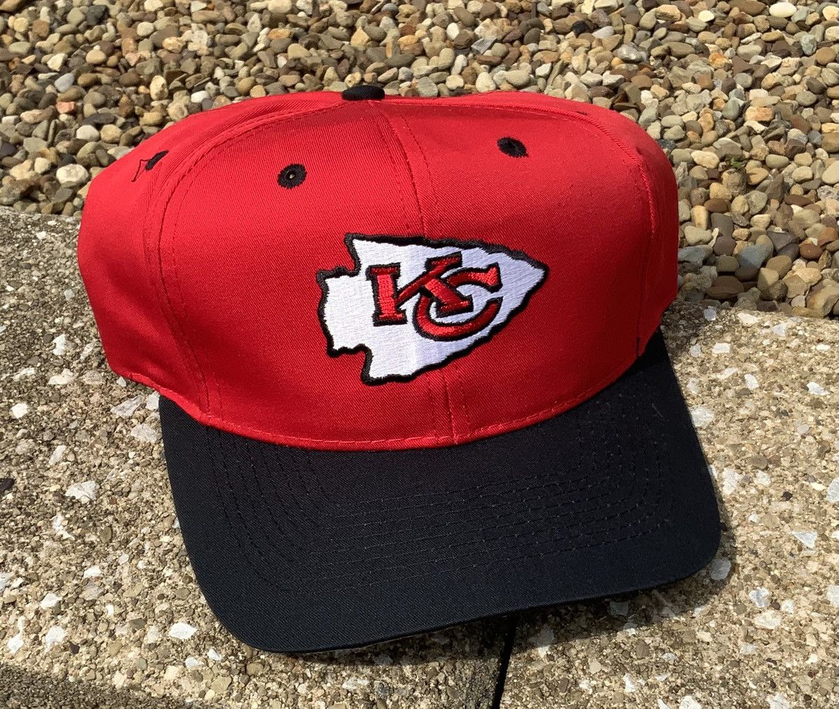 Vintage Vintage 90s Kansas City Chiefs Logo Athletic Snapback Hat Size ONE SIZE - 1 Thumbnail