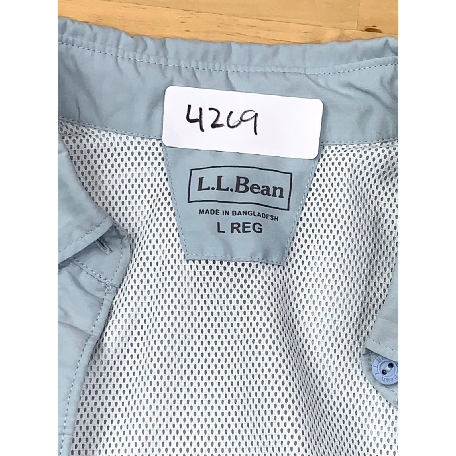 Vintage L.L. Bean Powder Blue Long Sleeve Button Up L Reg Women Casual Shirts Long Sleeve Button Up Powder Blue L Reg Women Activewear Solid Blue Women Size L / US 10 / IT 46 - 3 Thumbnail