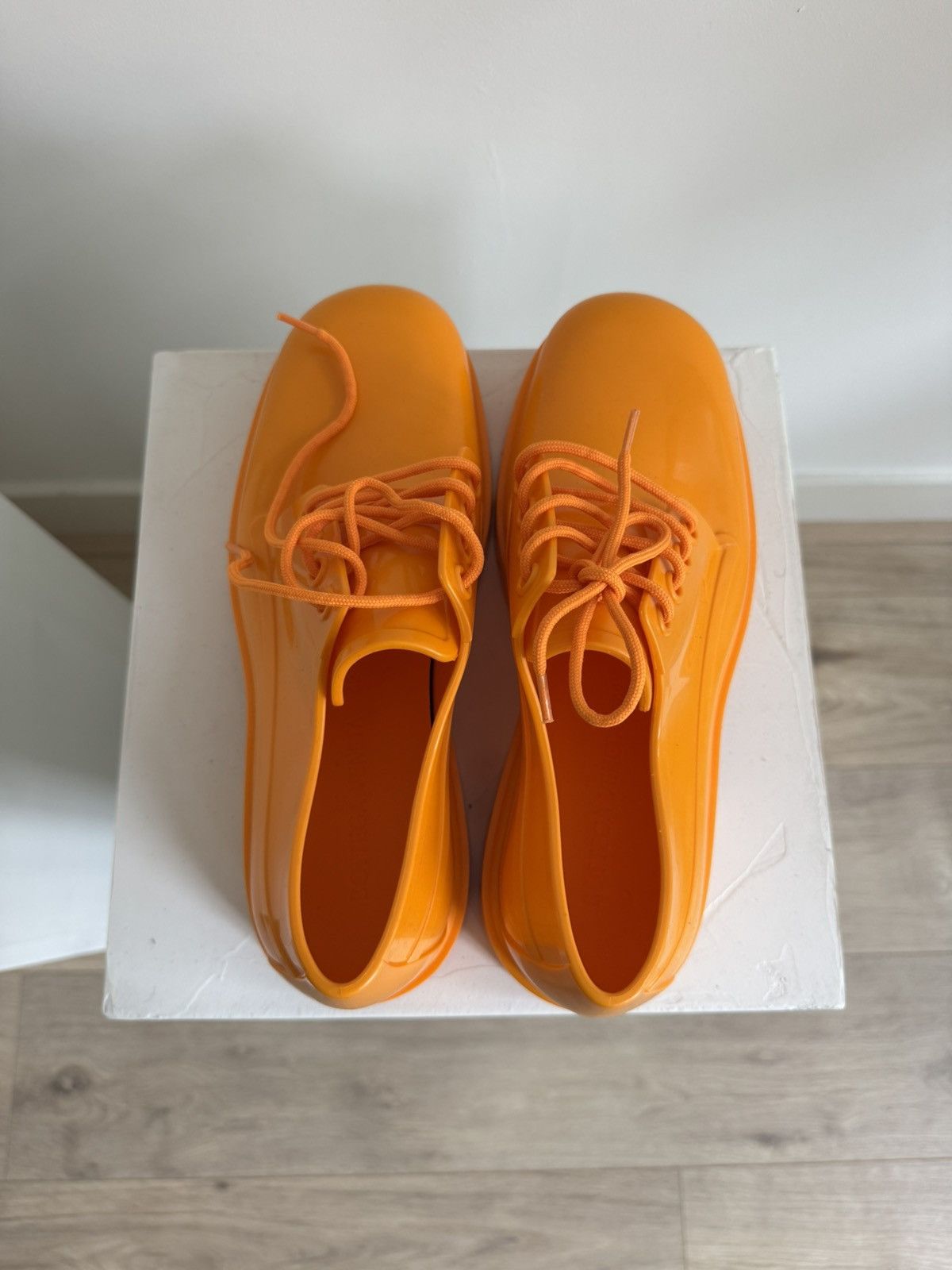 Bottega Veneta Bottega Veneta Lace Up Shiny Rubber Derby Size US 9 / EU 42 - 8 Thumbnail