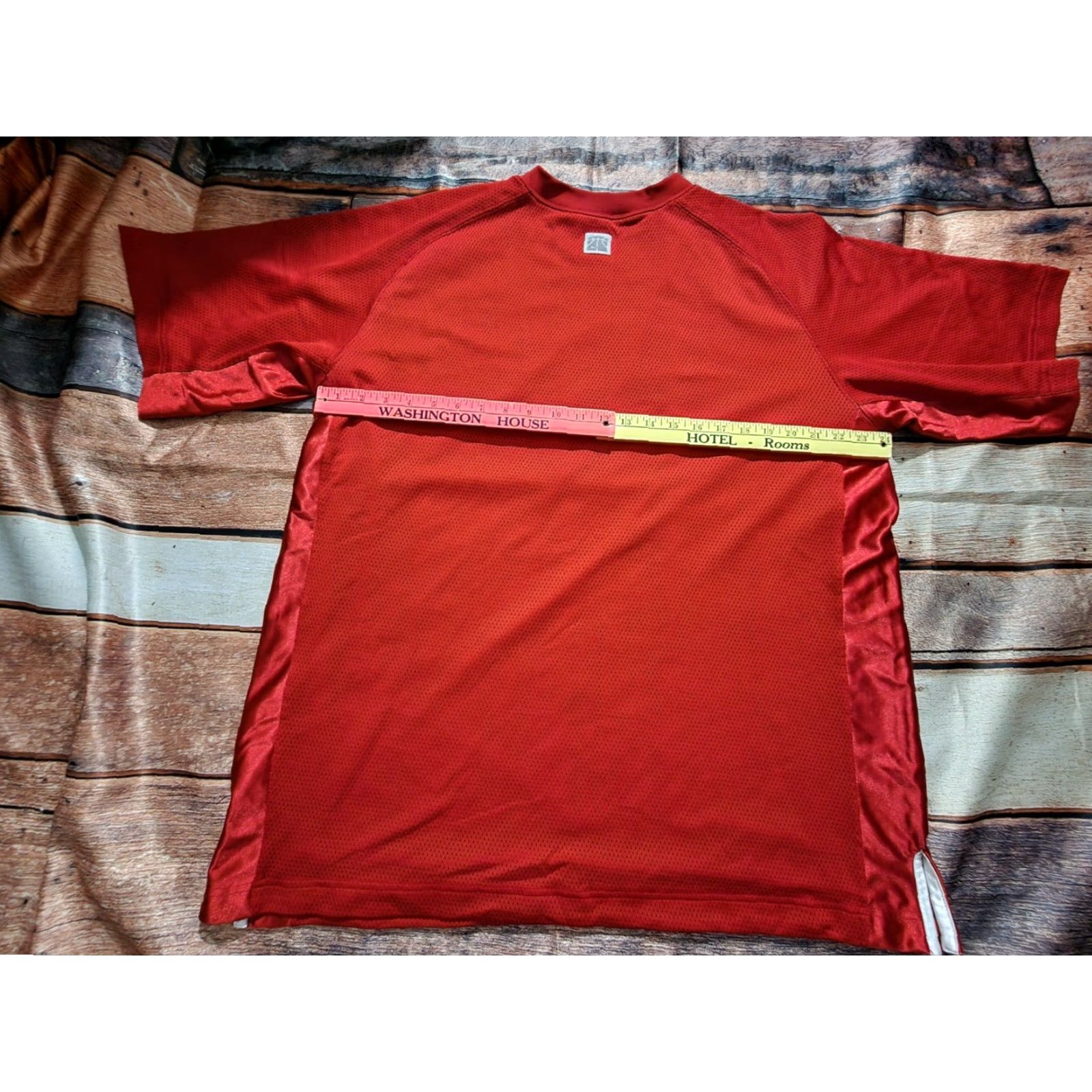 Nike VINTAGE Nike Basketball Shirt Mens XXL Swoosh Logo Center Check 90s Red Short Sleeve T Shirt Jersey Size US XXL / EU 58 / 5 - 2 Thumbnail