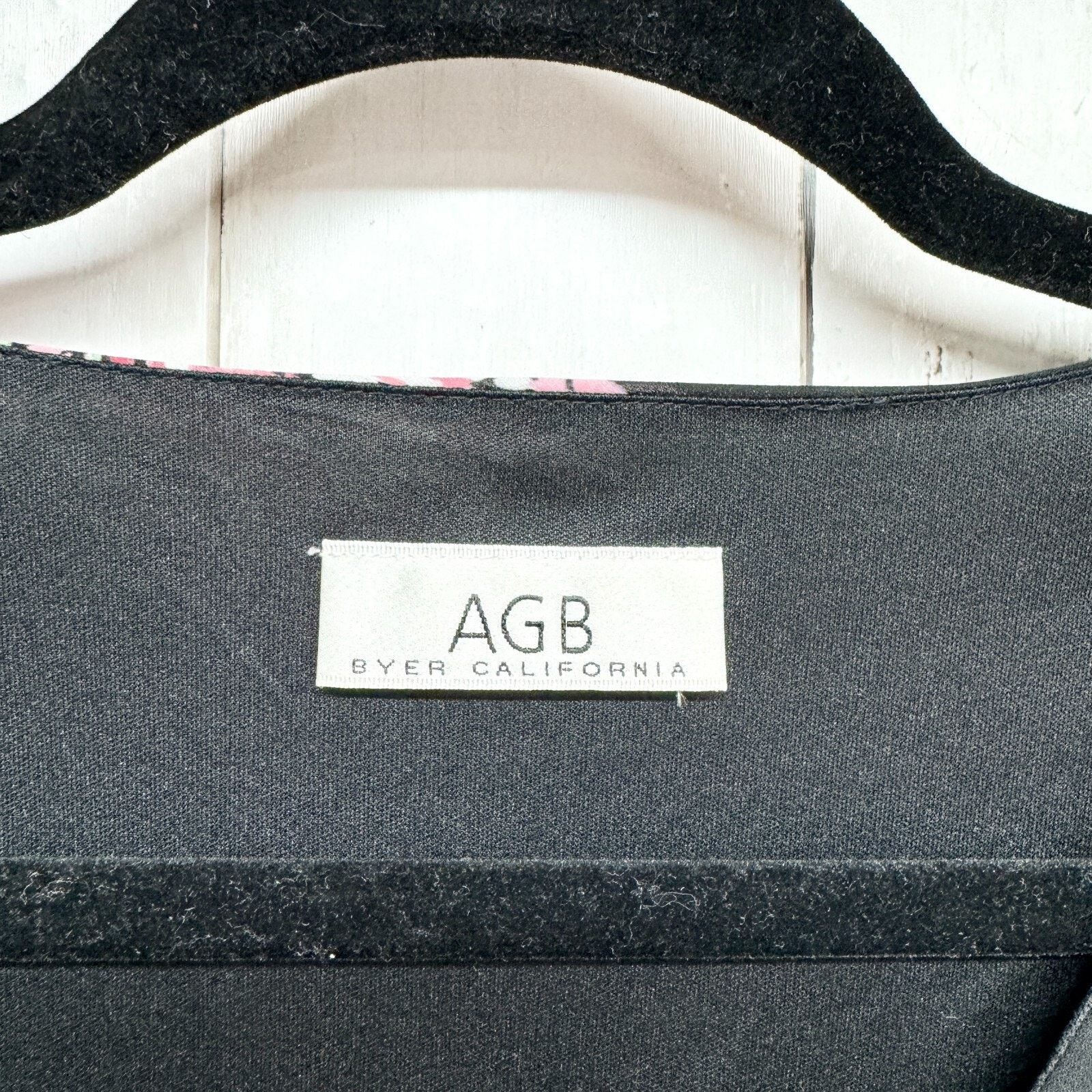Other AGB Byer Collection Top Small Deep VNeck Short Sleeve Blouse Size S / US 4 / IT 40 - 2 Thumbnail