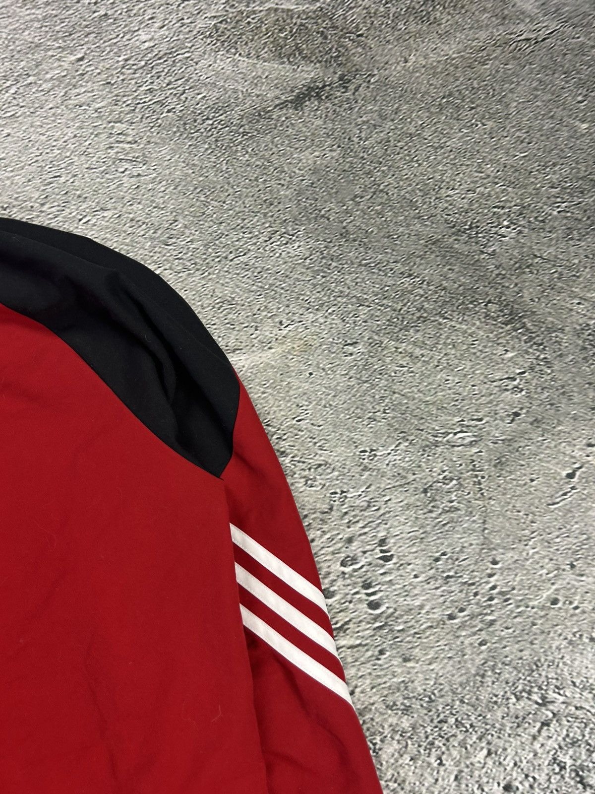 Adidas Adidas track jacket vintage red Y2K nylon zip Size US S / EU 44-46 / 1 - 9 Thumbnail