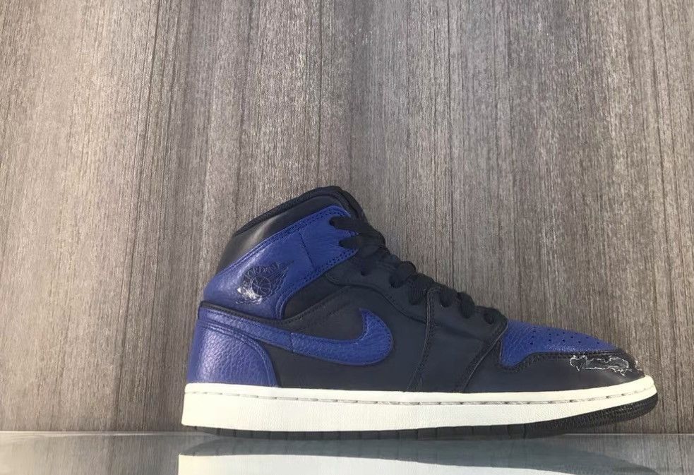 Nike Nike AJ1 Mid Black & Blue J16 Size US 8.5 / EU 41-42 - 2 Thumbnail