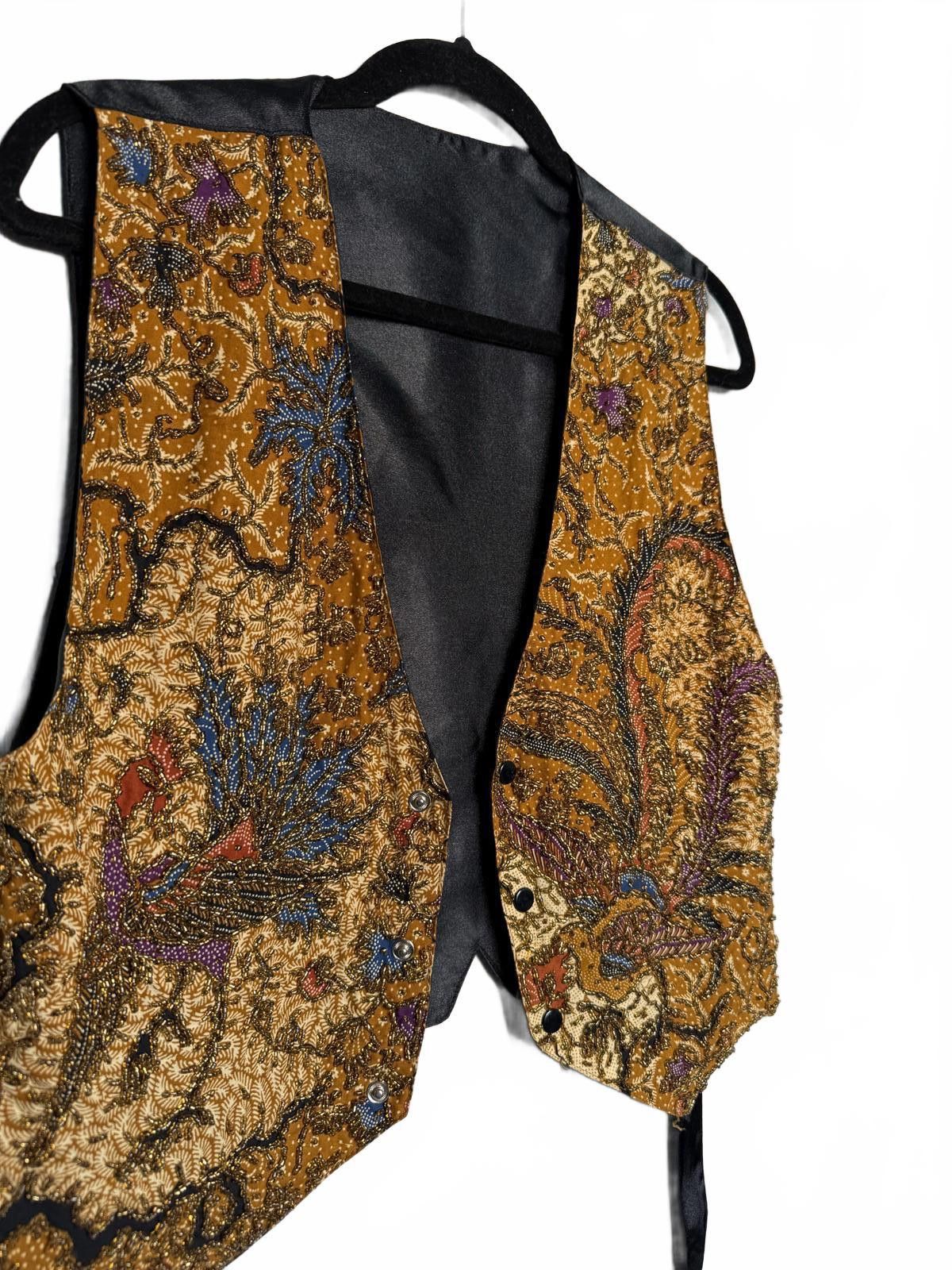 Unknown London Vintage Embroidered Beaded Patterned Vest with Satin Back Size ONE SIZE - 2 Thumbnail