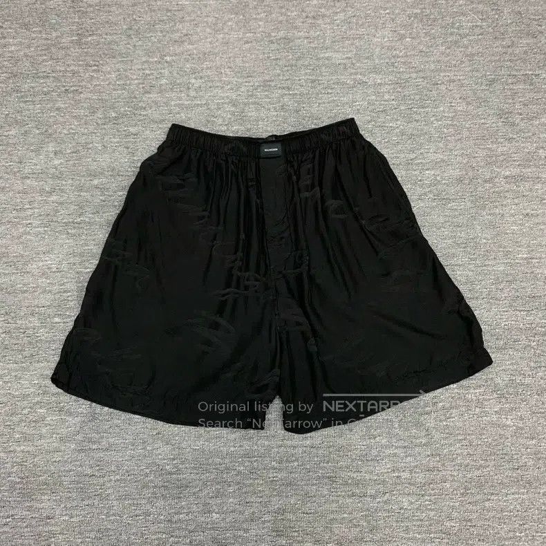 Balenciaga Balenciaga Black Barrage Full Print Silk Short Pants Size US 34 / EU 50 - 1 Thumbnail