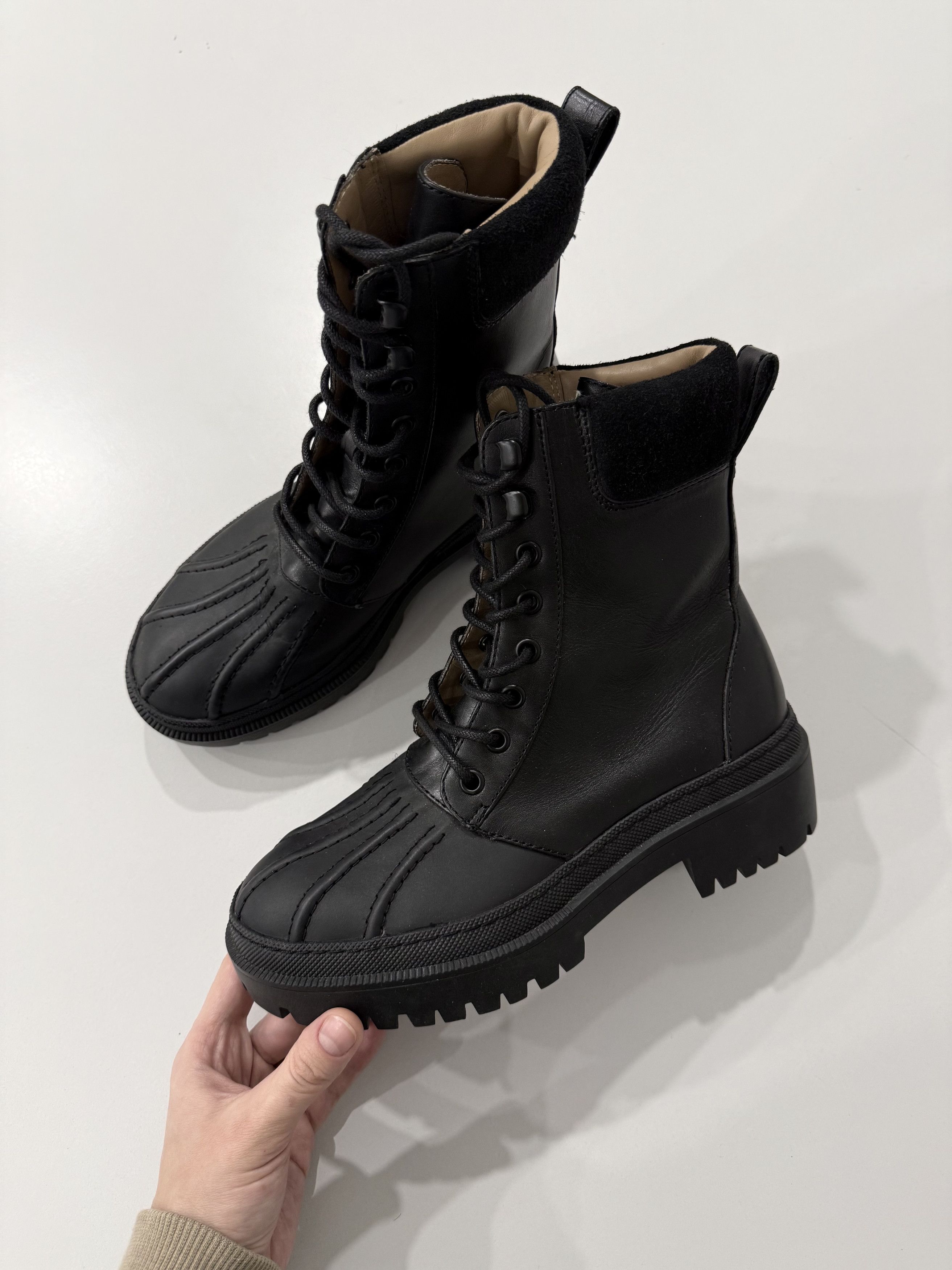 & Other Stories Women's & Other Stories CHUNKY LEATHER COMBAT BOOTS EU36 Size US 5 / IT 35 - 7 Thumbnail