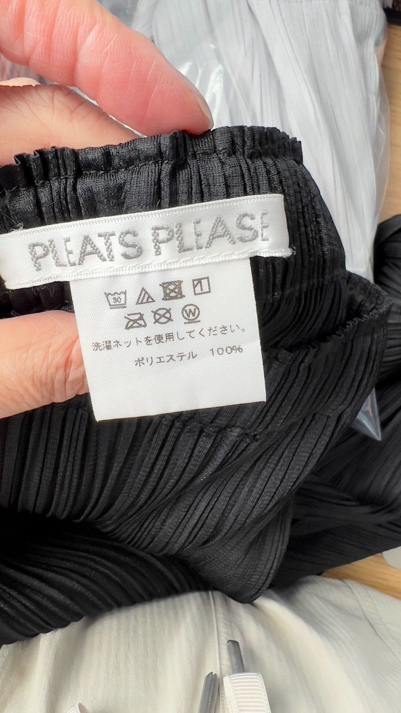 Issey Miyake issey miyake size:2 black tank top 2506-Nextarrow Size XXS / US 00 / IT 34 - 4 Thumbnail