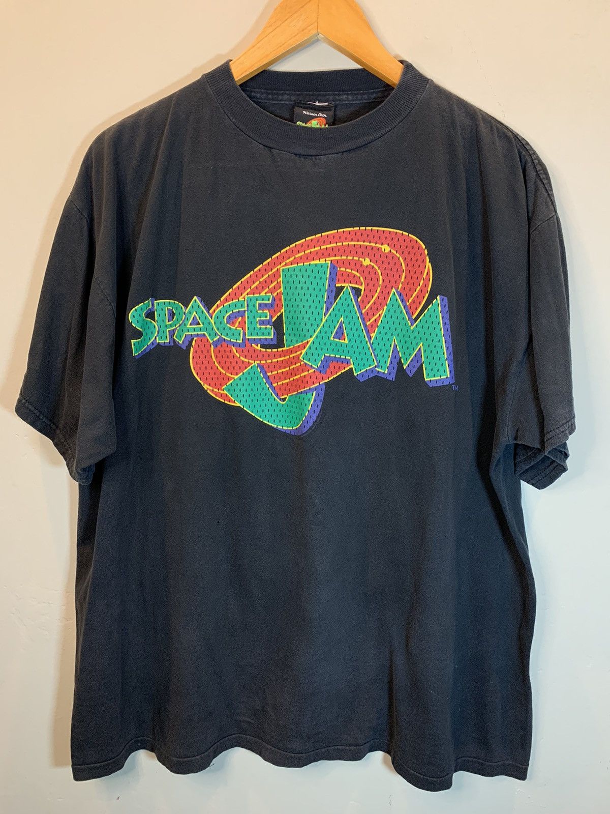 Vintage × Warner Bros *RARE* Vintage 1996 Space Jam Get Ready To Jam Movie T-Shirt Size US XL / EU 56 / 4 - 1 Thumbnail