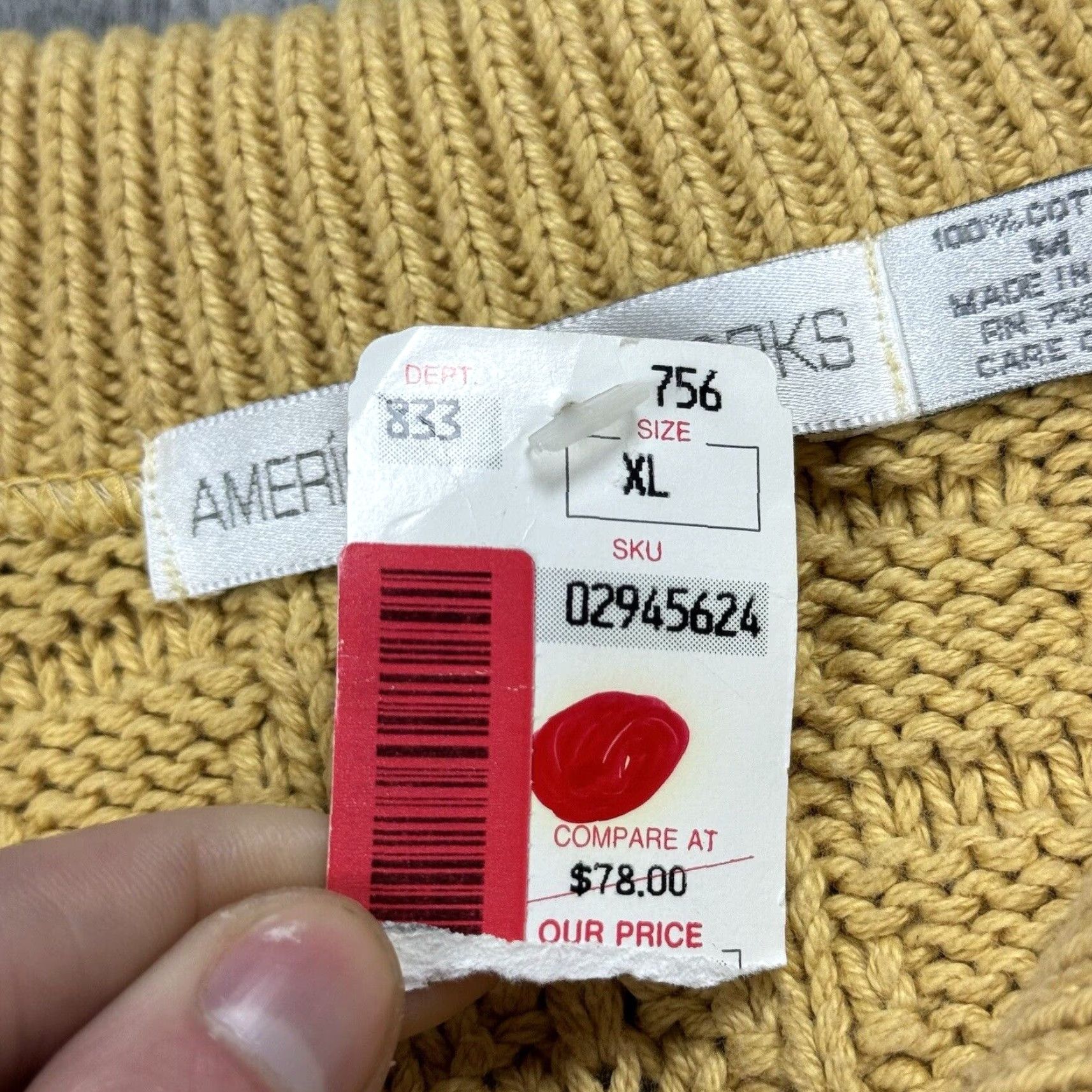 Vintage VINTAGE American Knitworks Women's Cable Knit Cardigan Sweater M Gold Mother of Pearl Buttons Size M / US 6-8 / IT 42-44 - 4 Thumbnail
