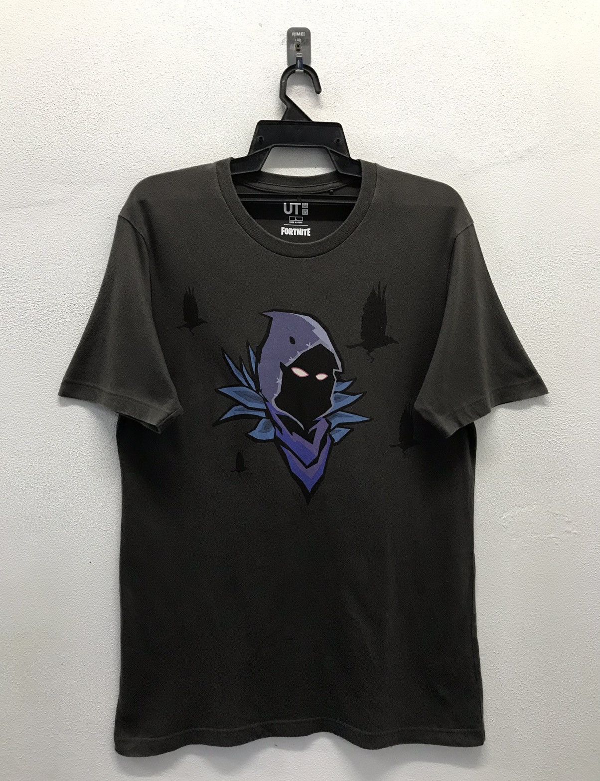 Uniqlo Uniqlo 2020 Epic Games Fortnite Shirt Size US L / EU 52-54 / 3 - 1 Thumbnail