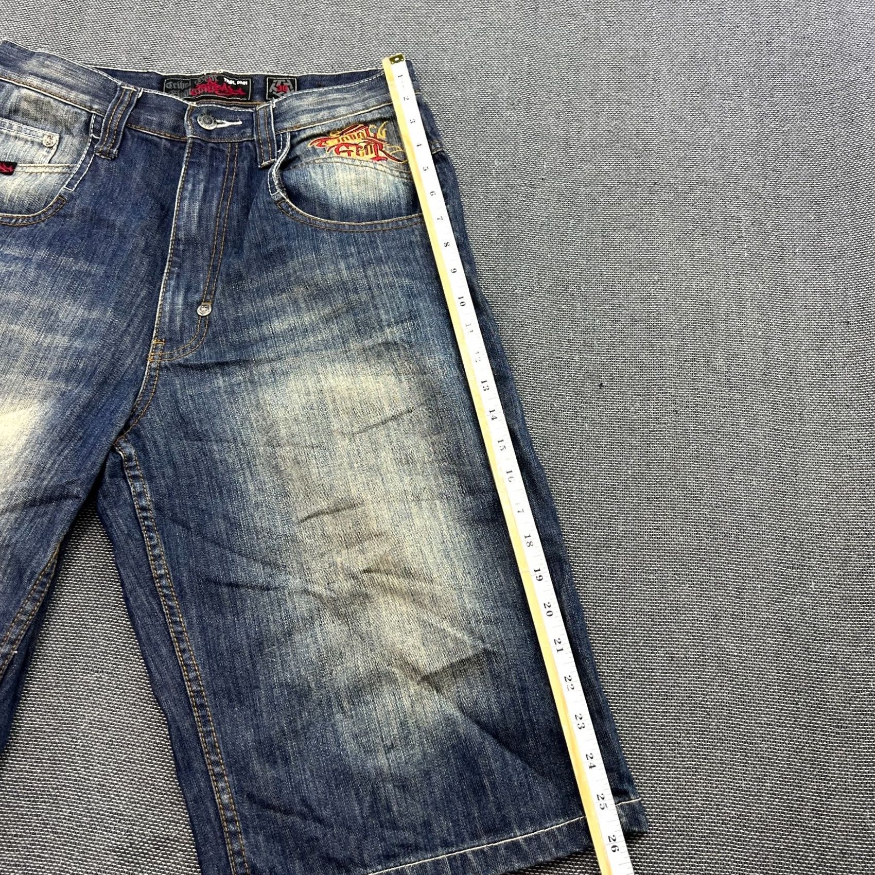 Vintage Tribal Gear Denim Shorts W31 Mens Cargo Distressed Blue Cotton Denim Jeans 38.5in Full Length Regular Rise 8-10 in W32 variant not included Size US 31 - 3 Thumbnail