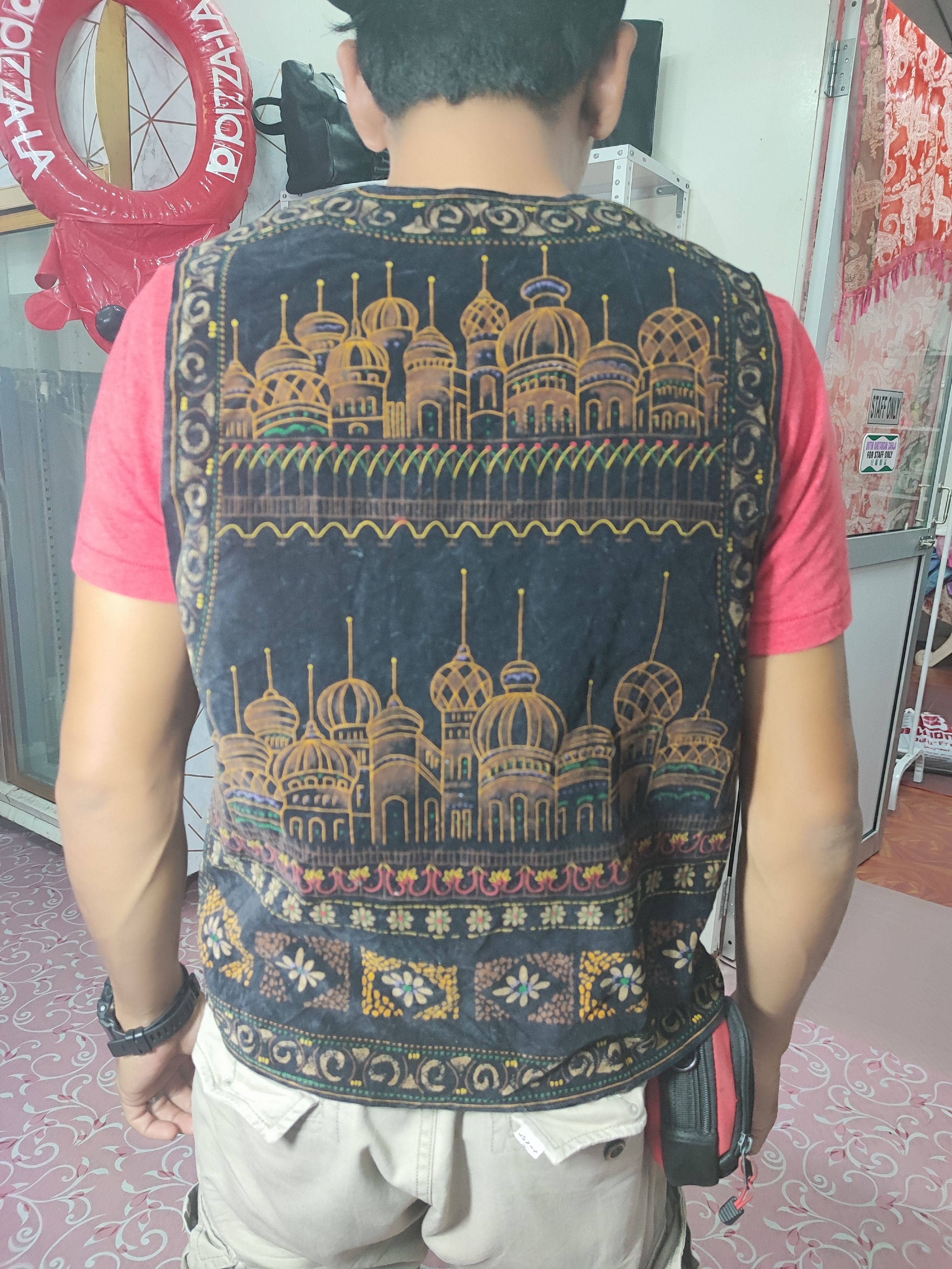 Japanese Brand Rolens Velvet Vest Silk Building Print Rare Design Size US M / EU 48-50 / 2 - 7 Thumbnail