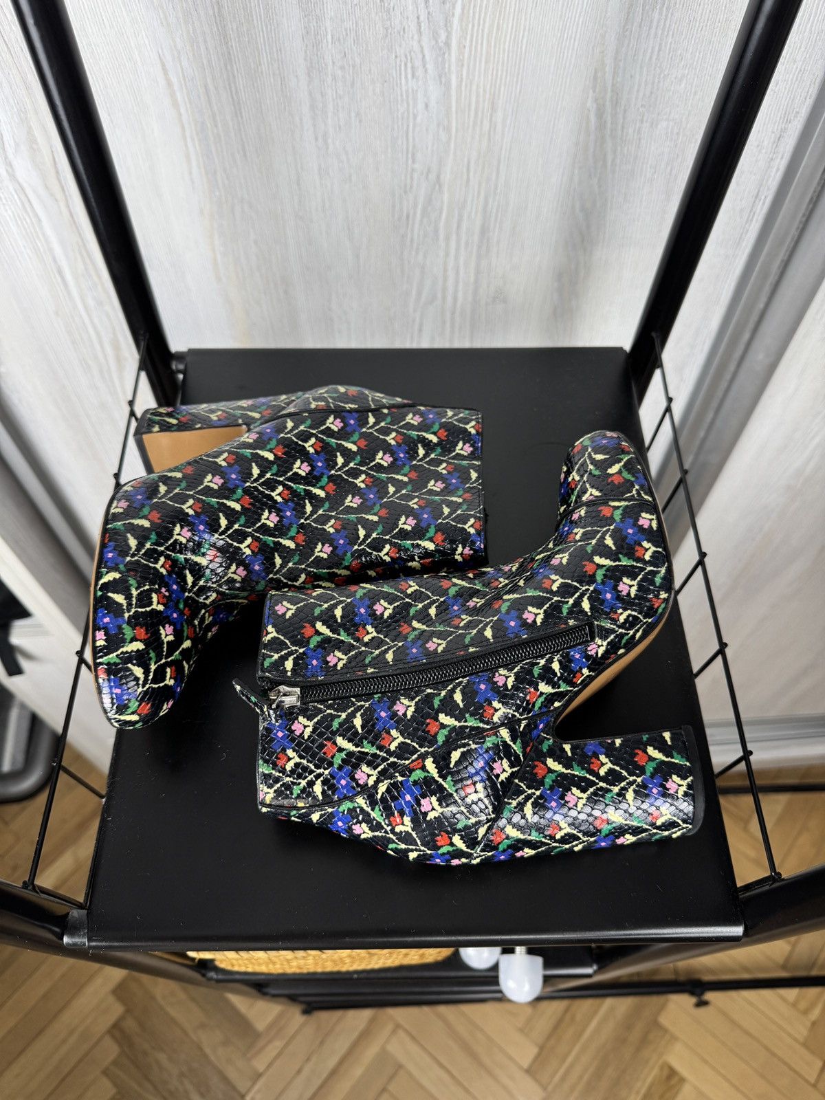 Marc Jacobs Marc Jacobs Cora Snake Floral Ankle Boots Size 36 (US6) Size US 6 / IT 36 - 7 Thumbnail