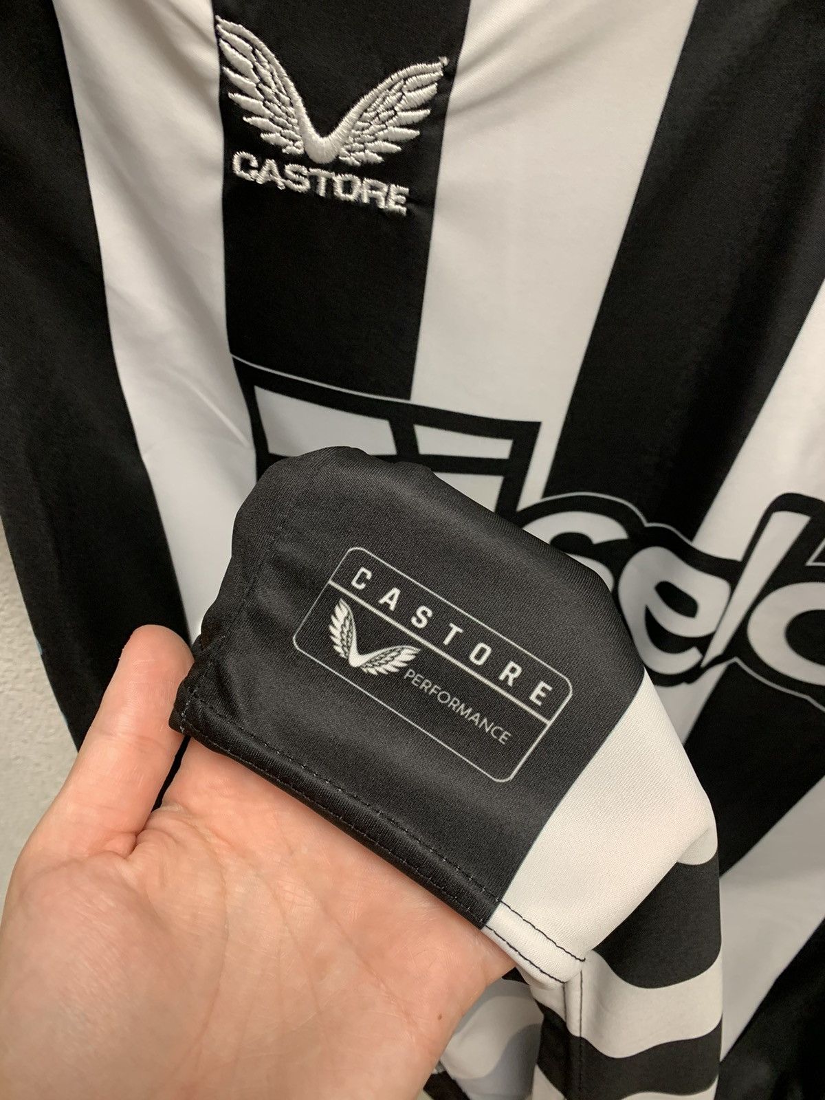 Castore Newcastle United Castore soccer jersey Sela Xl APL Size US XL / EU 56 / 4 - 5 Thumbnail