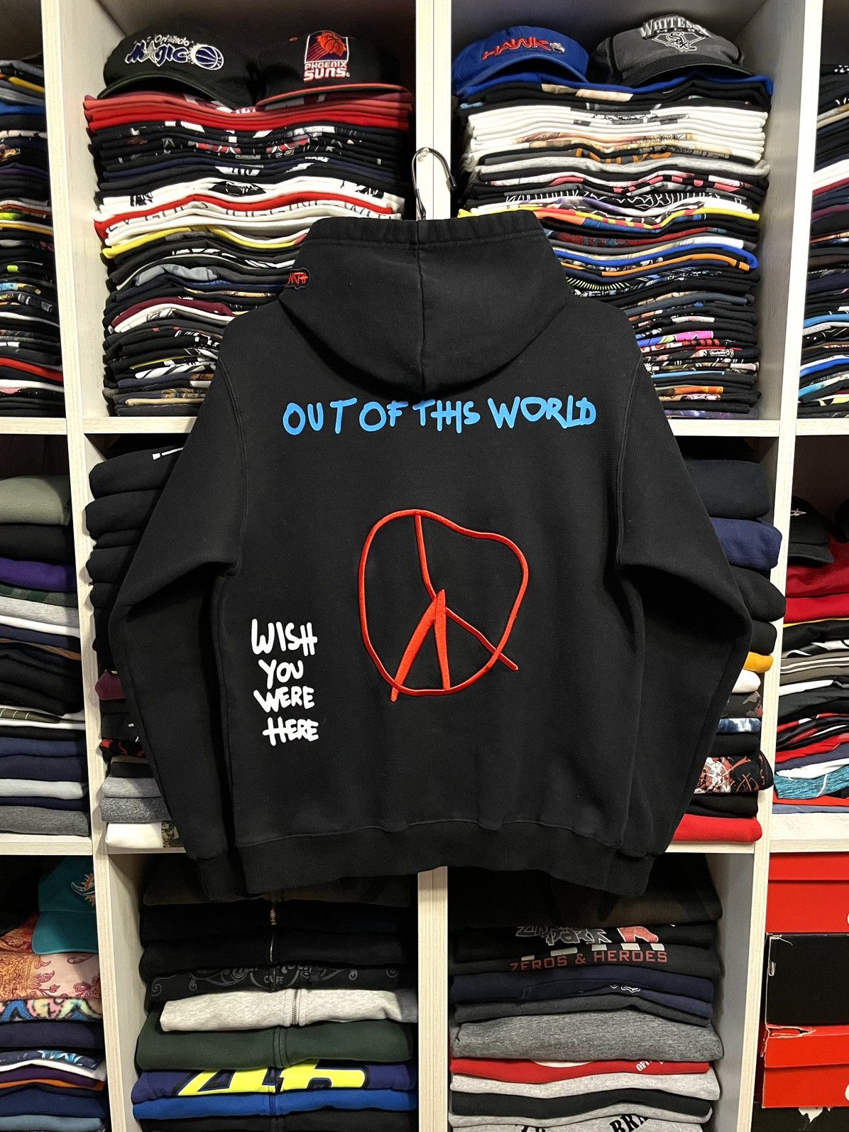 Travis Scott Travis Scott Astroworld World Peace Thrills Chills Hoodie Size US S / EU 44-46 / 1 - 2 Thumbnail