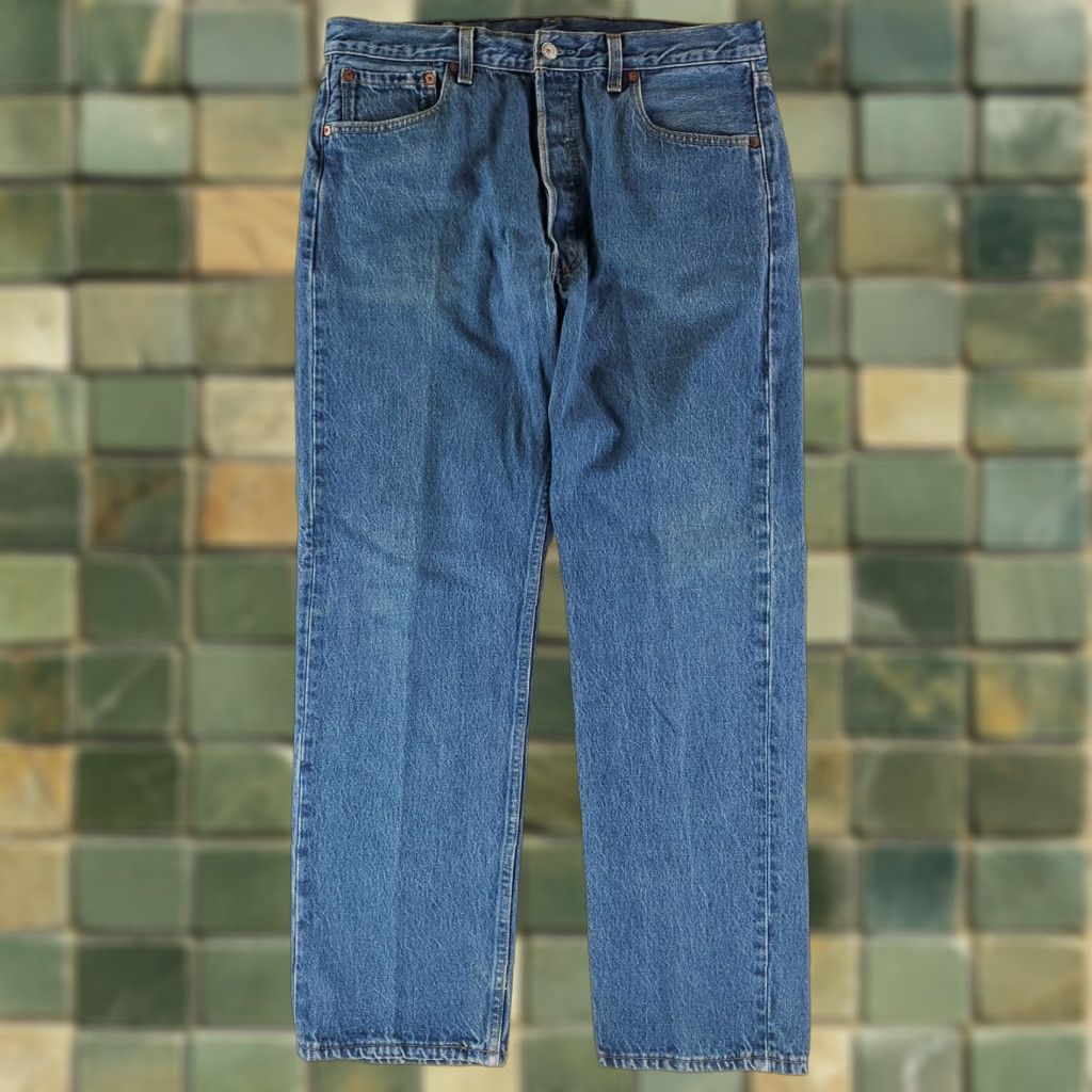 Levi's VINTAGE Levi's 501 Jeans Men 34x30 Blue 90s Made USA Straight 501 VTG Mens 34x30 Actual Size US 34 / EU 50 - 1 Thumbnail